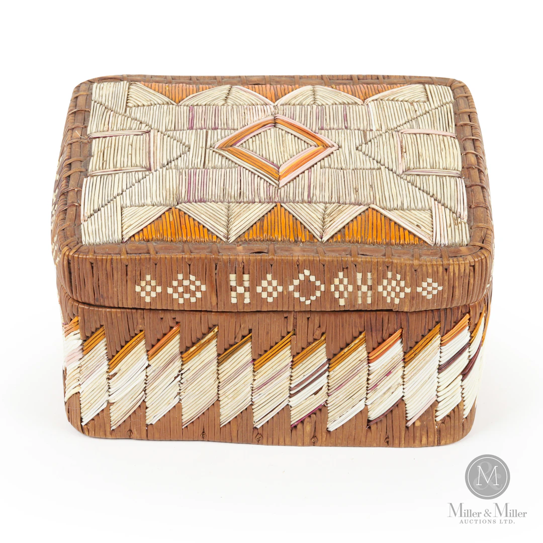 Quill Box With Diamond Centre