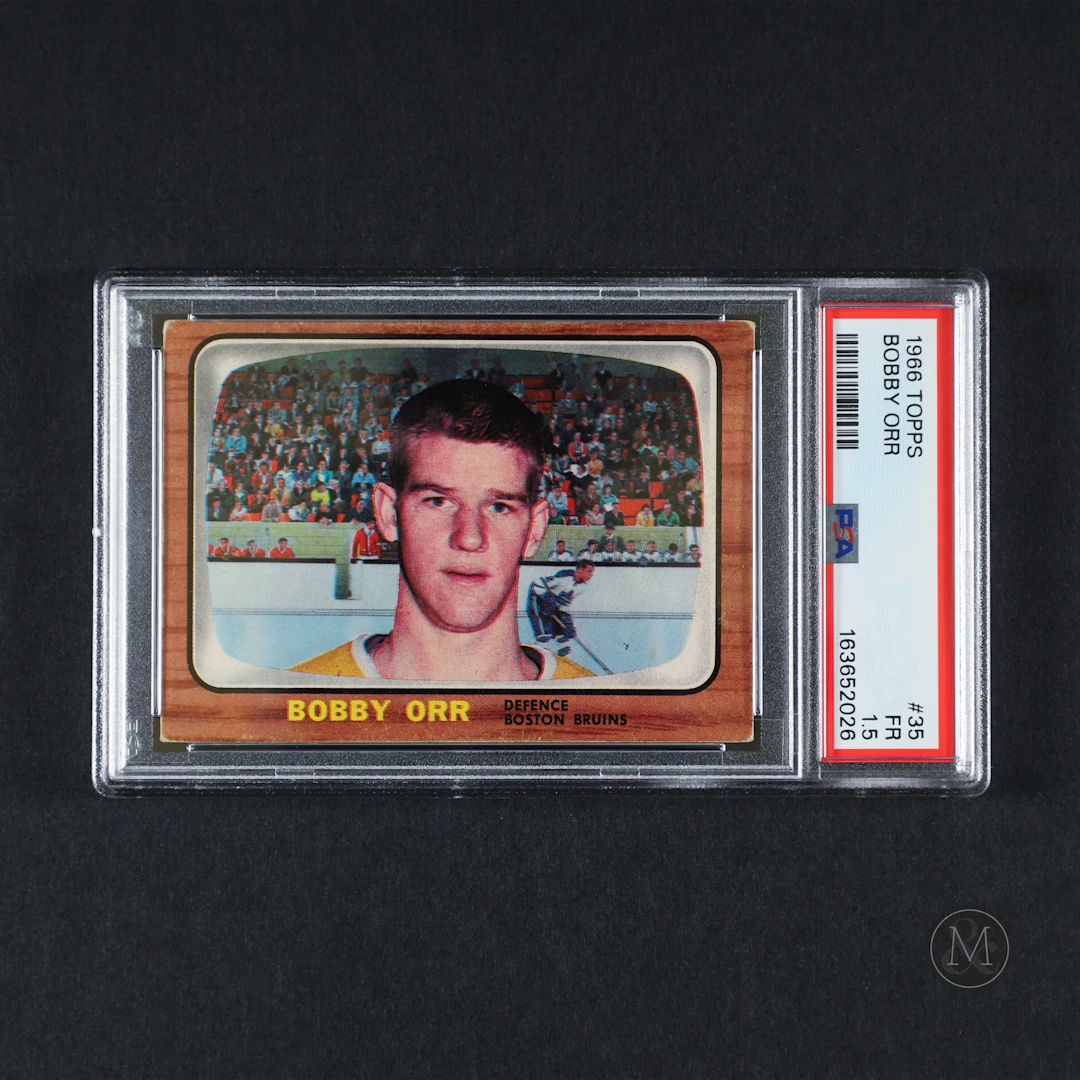 1966-67 Topps #35 Bobby Orr w/ Others (75)