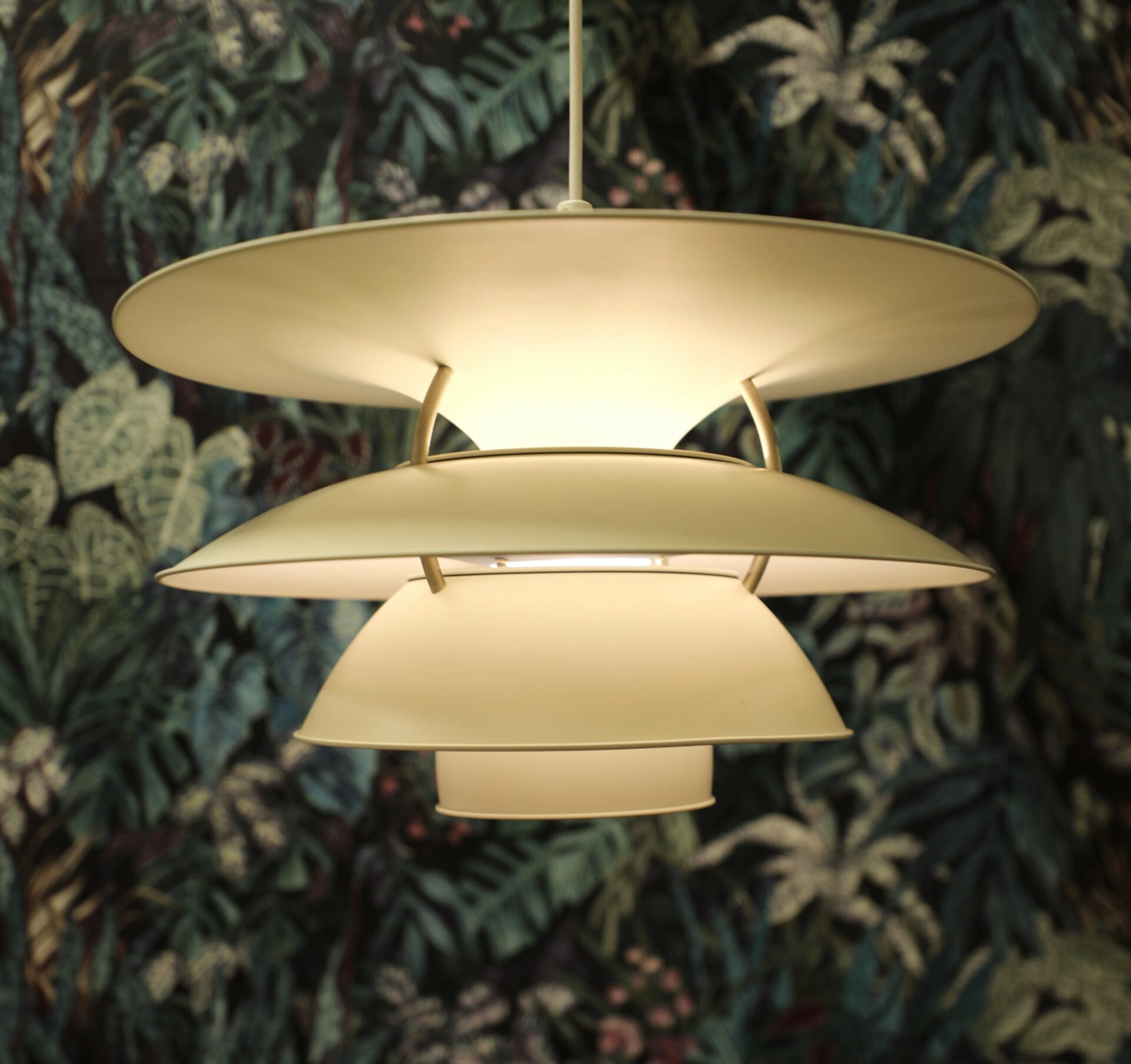 Poul Henningsen taklampa PH 5-4½ Charlottenborg. 47 cm ø