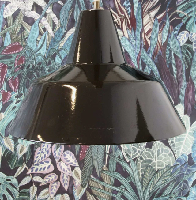 Louis Poulsen verkstadspendel/taklampa i svart emaljerad metall. 40 cm ø