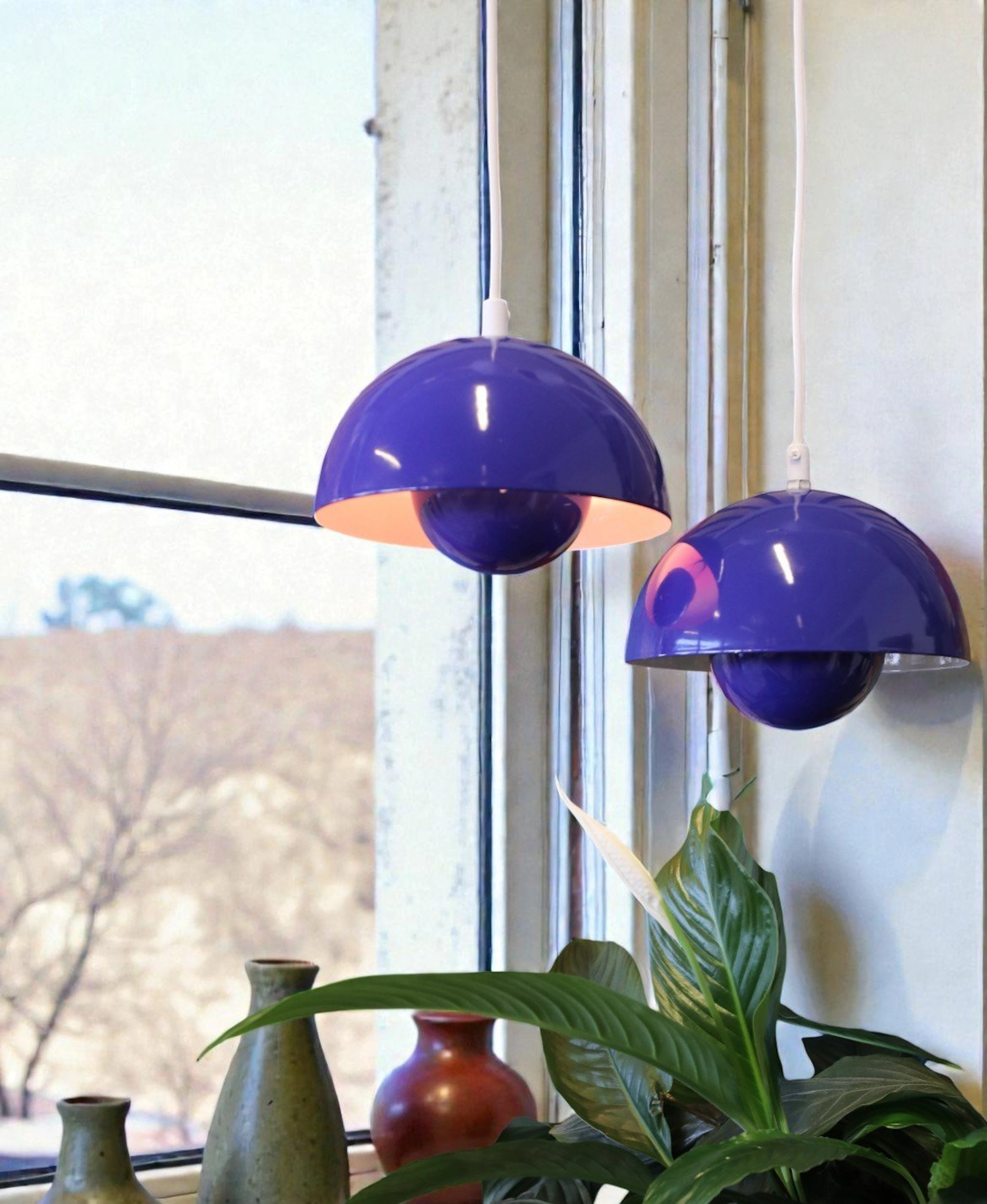 Flowerpot/lampa Verner Panton VP1 i koboltblå metall. 23 cm ø