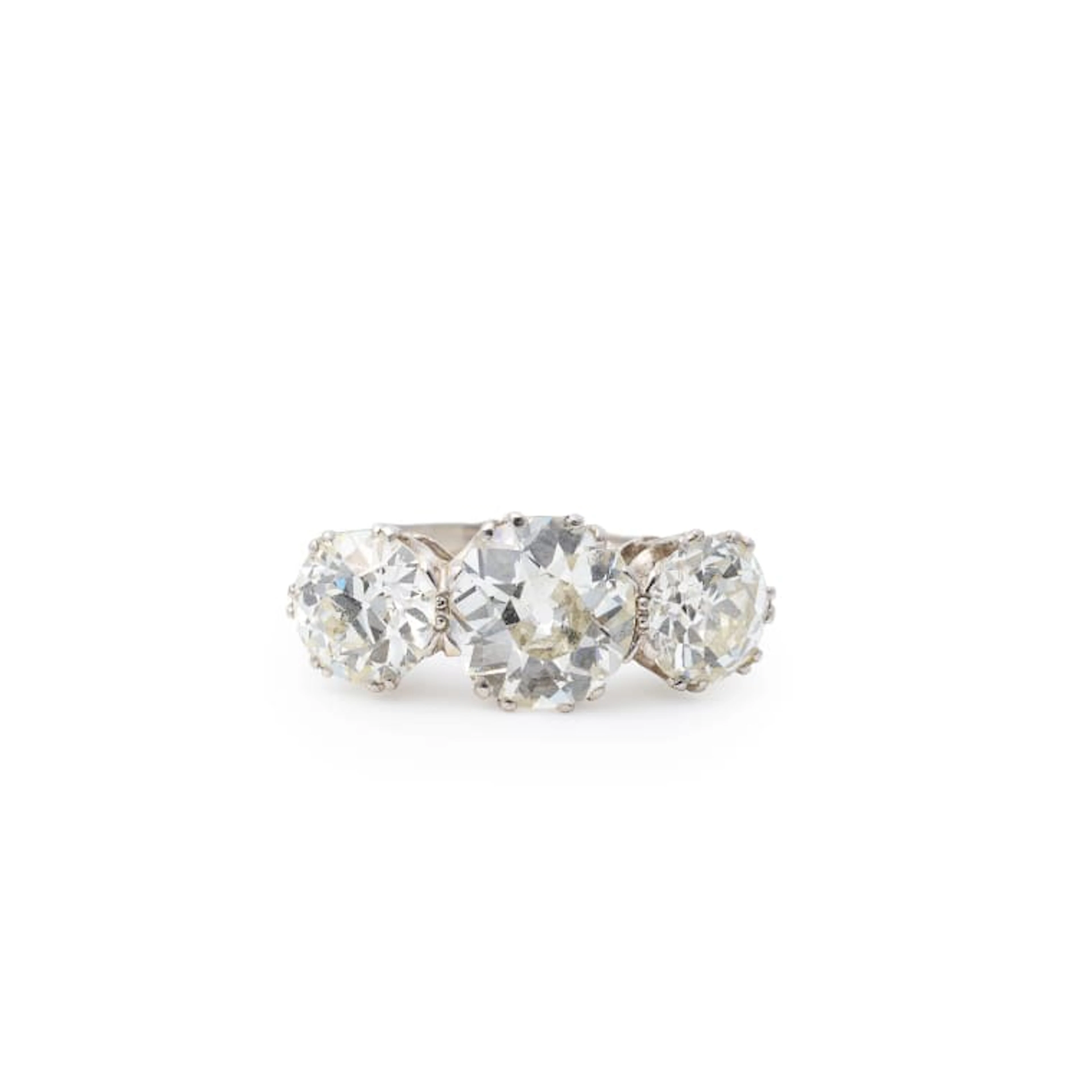 Diamond trilogy ring