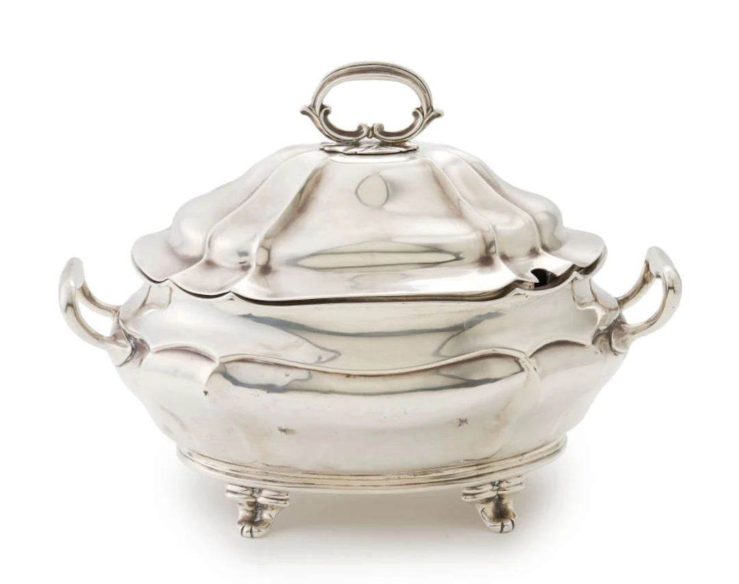 An Edward VII silver tureen and cover, Charles Stuart Harris, London, 1903
