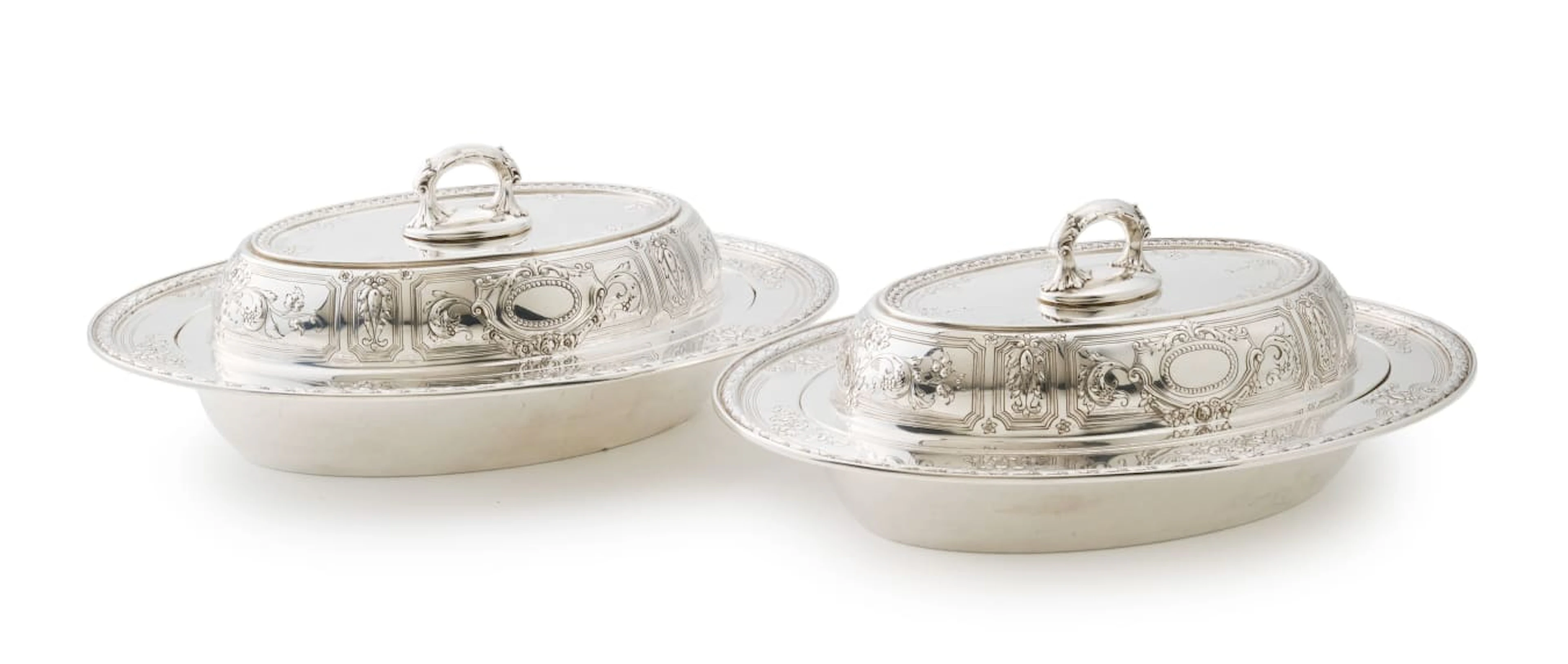 A pair of American sterling silver entrée dishes, Gorham Manufacturing