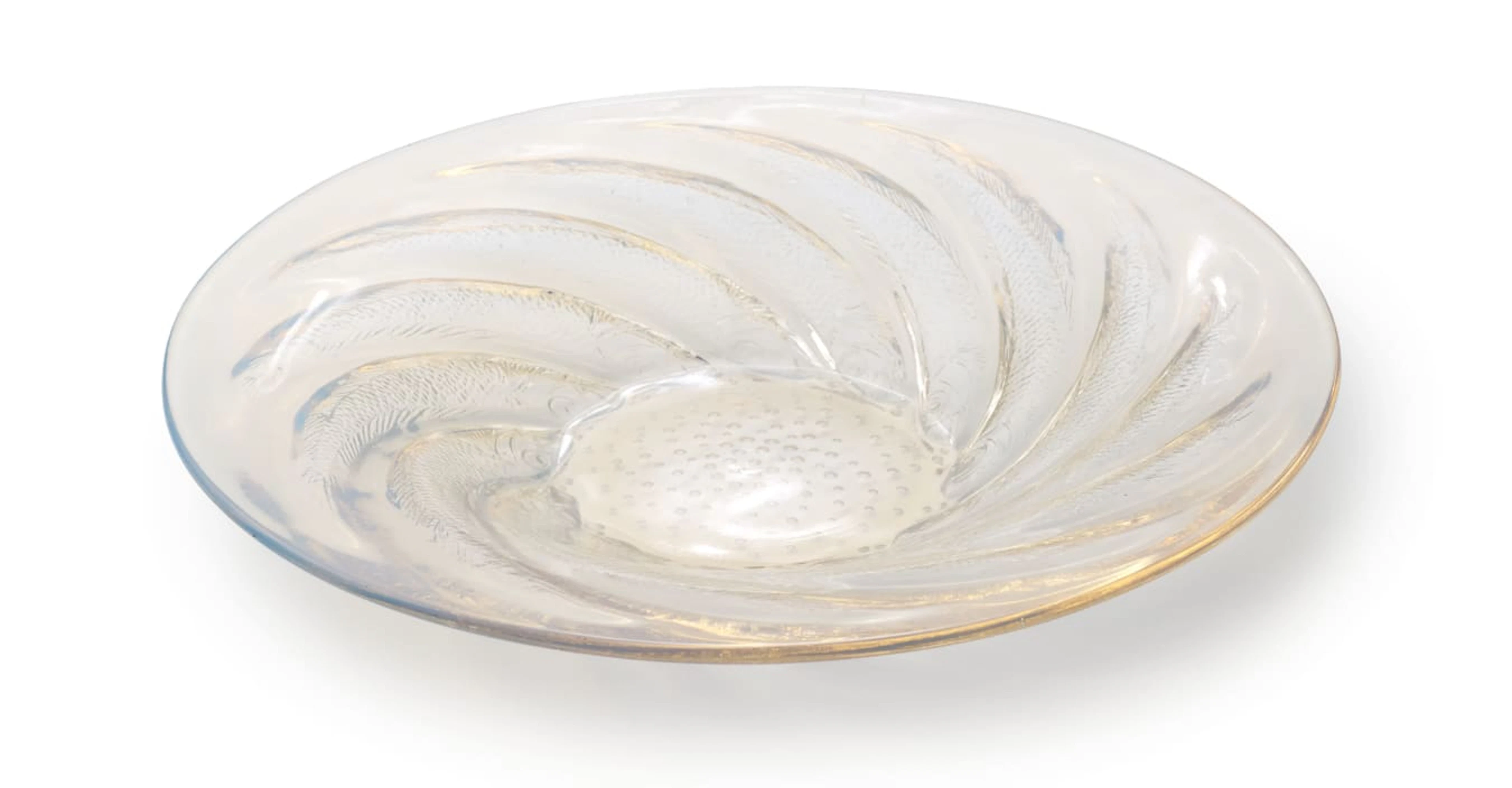 René Lalique; René Lalique 'Poissons' opalescent and clear glass coupe