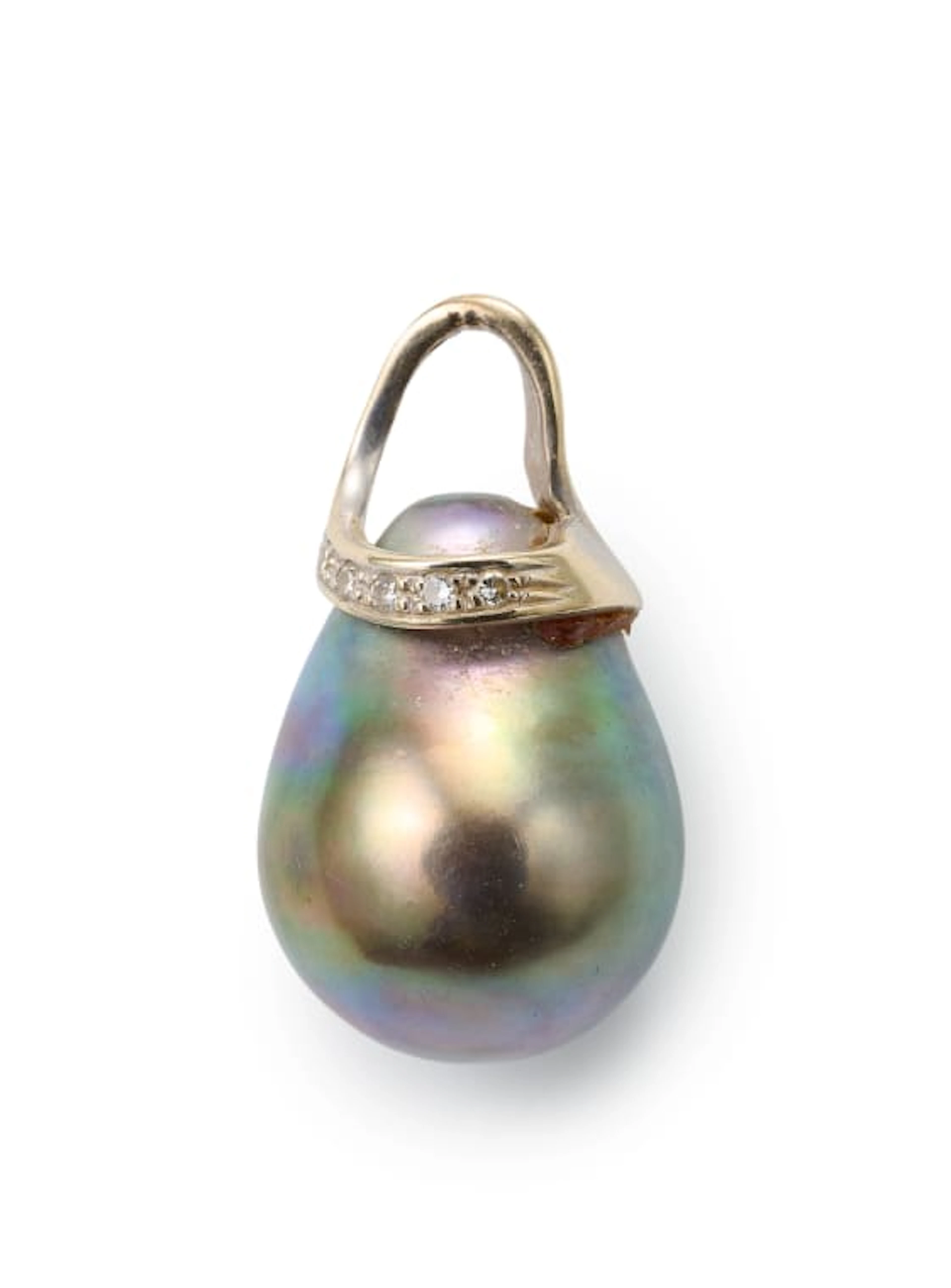 Pearl and diamond pendant