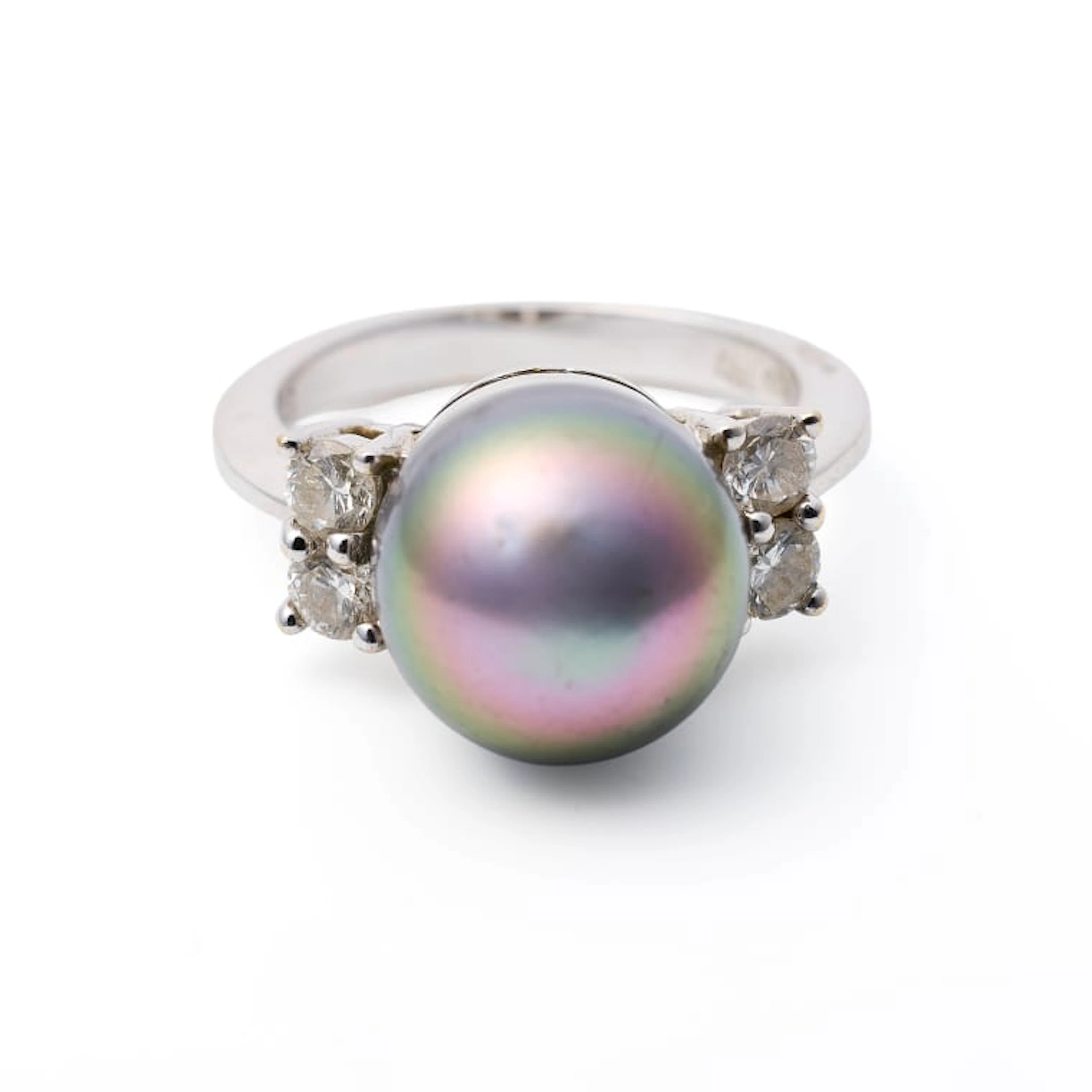 Pearl and diamond ring