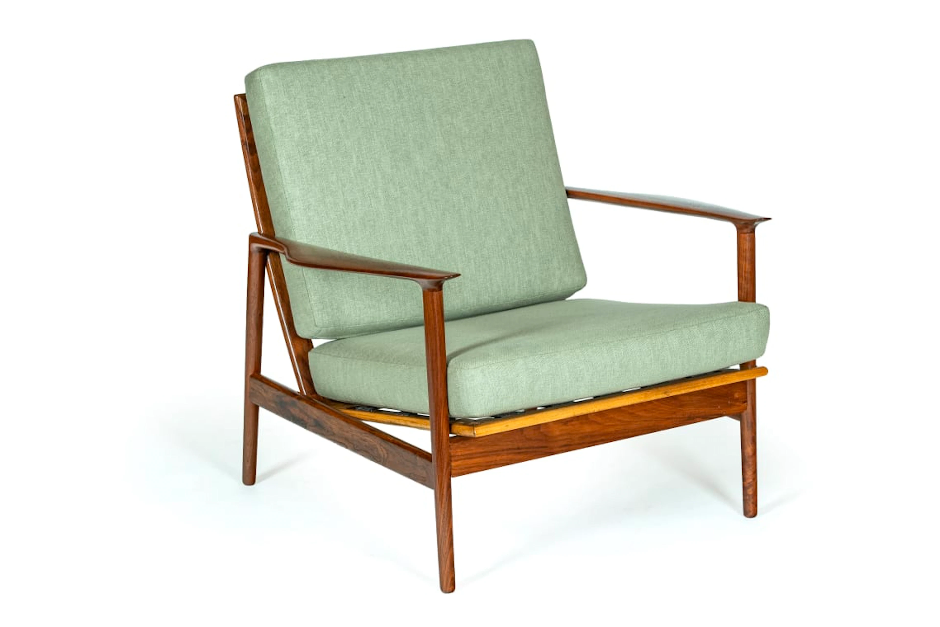 Ib Kofod-Larsen; Teak lounge chair for Selig, Denmark