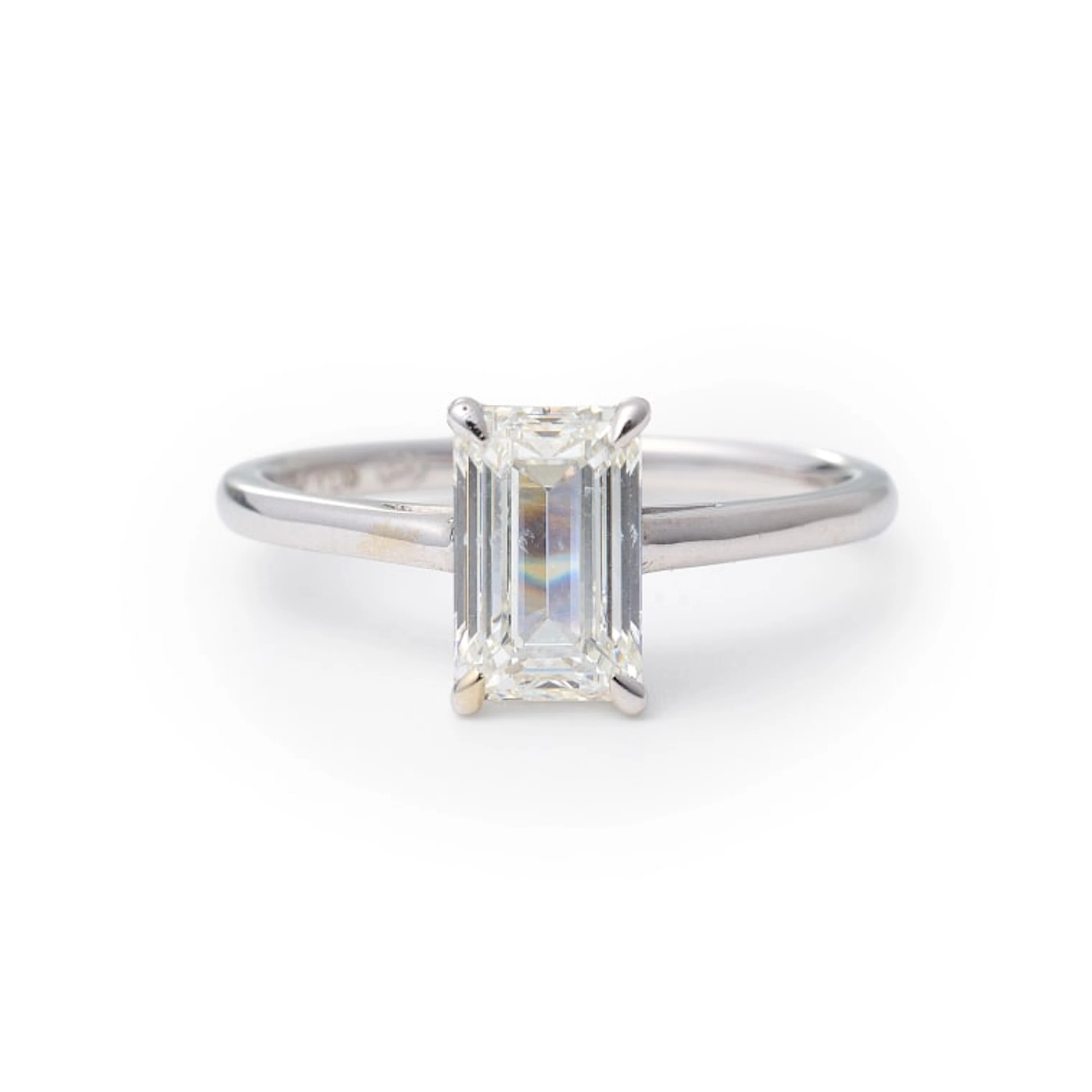 Diamond solitaire ring