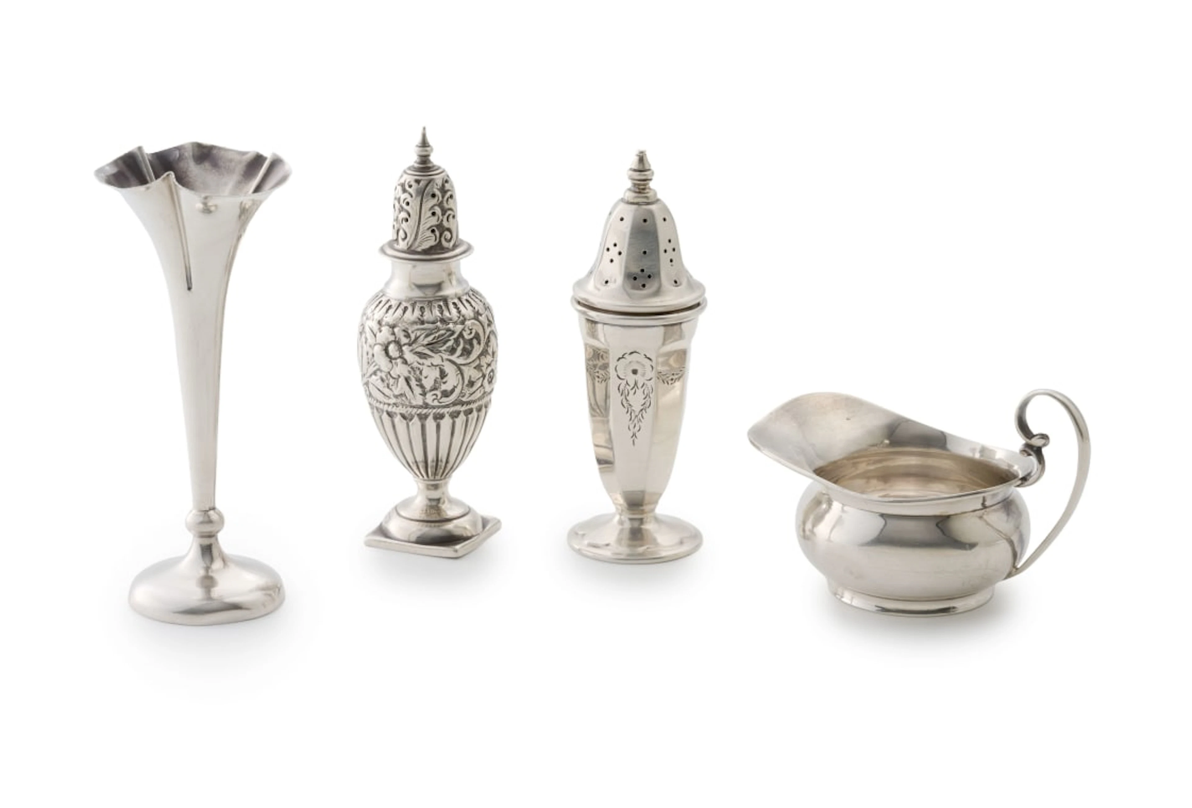 An Edward VII silver milk jug, Edward Barnard & Sons Ltd, London, 1905