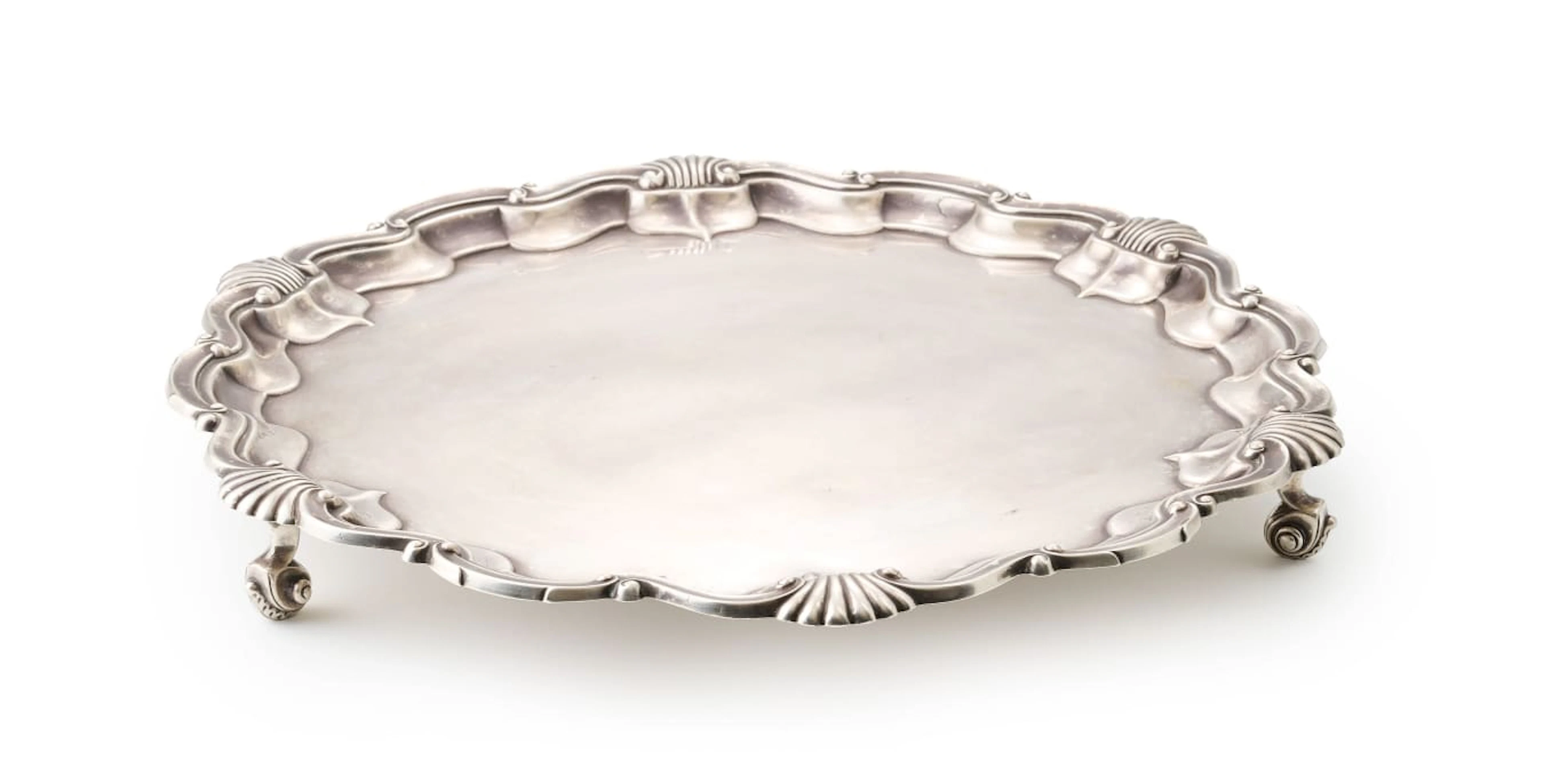 A George V silver salver, Goldsmiths & Silversmiths Co Ltd, London, 1914