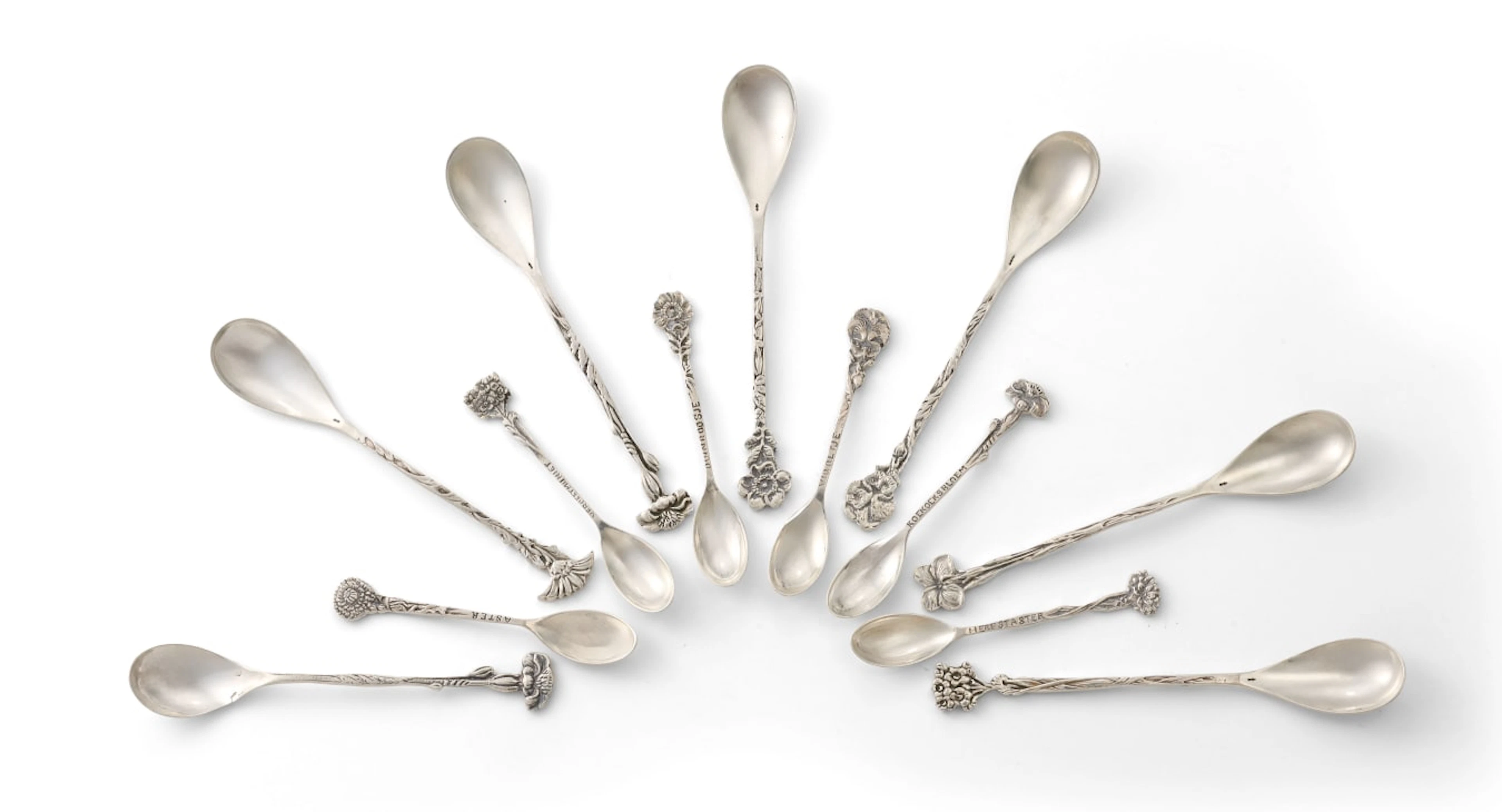 An assembled set of Dutch silver advocaatlepels, various makers, late