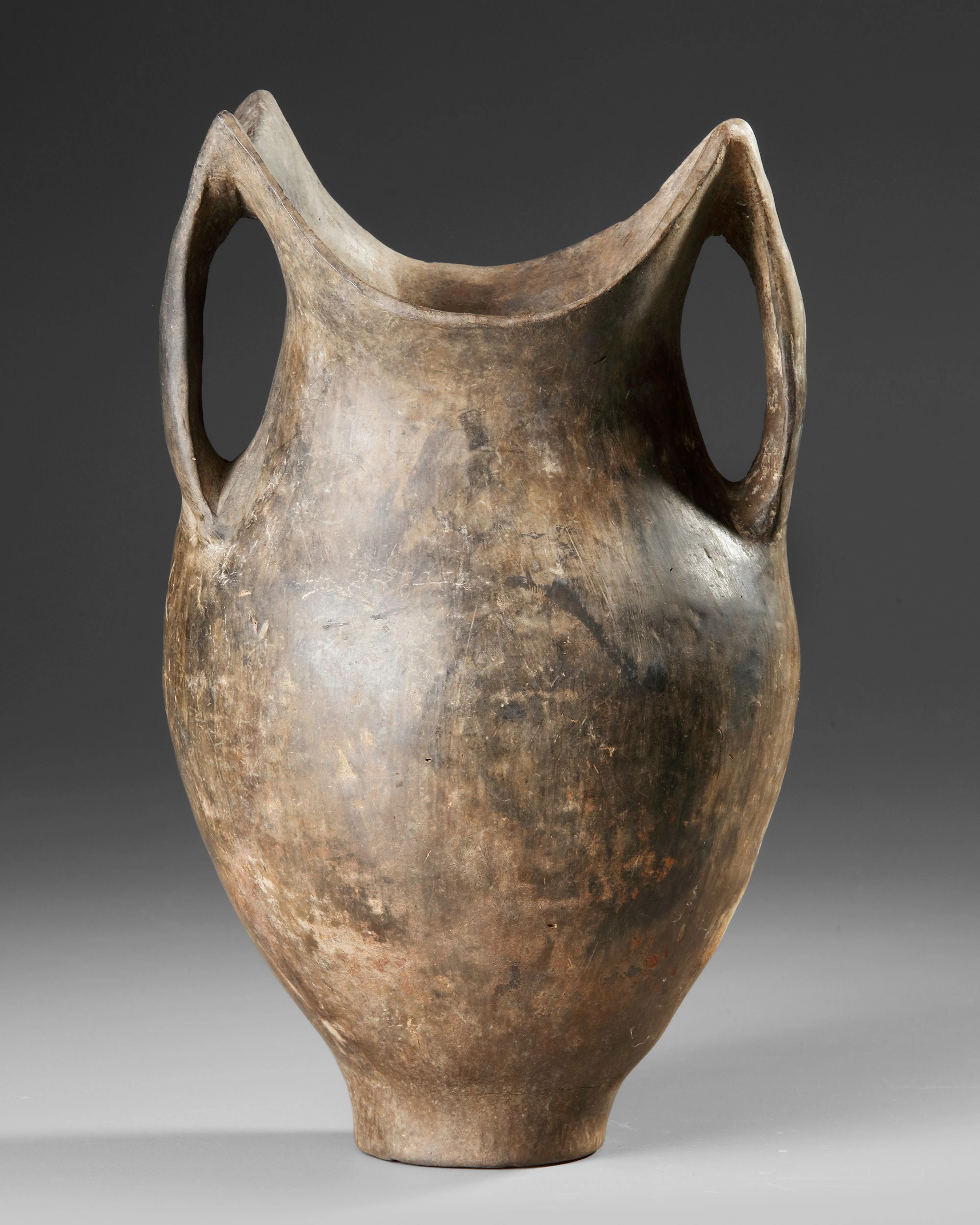 A CHINESE NEOLITHIC VASE, SIWA CULTURE, 1100-900 BC