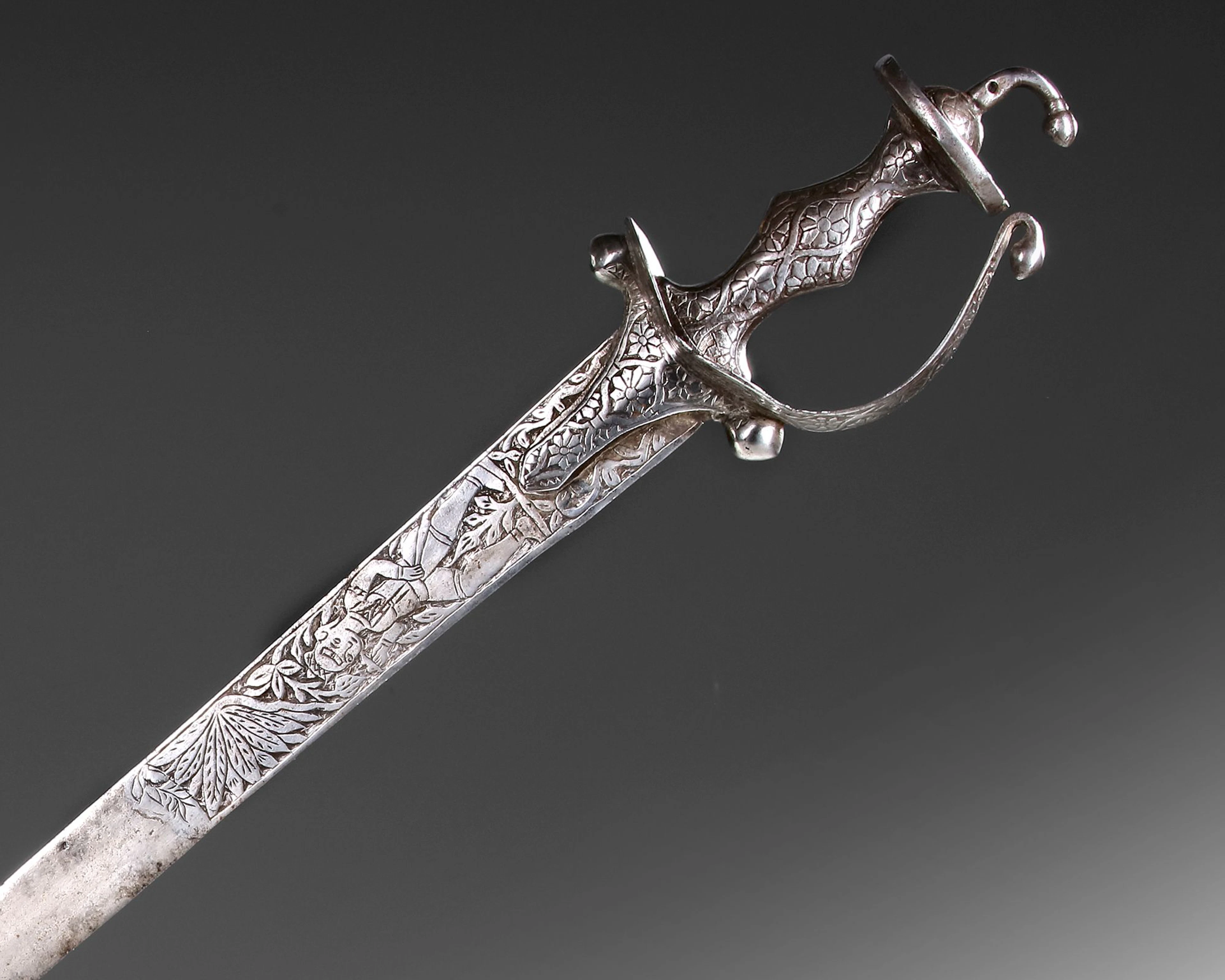 A FINELY CRAFTED PERSIAN SWORD, QAJAR, 19TH CENTURY