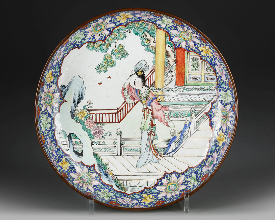 A CHINESE CANTON ENAMEL DISH, 18TH CENTURY