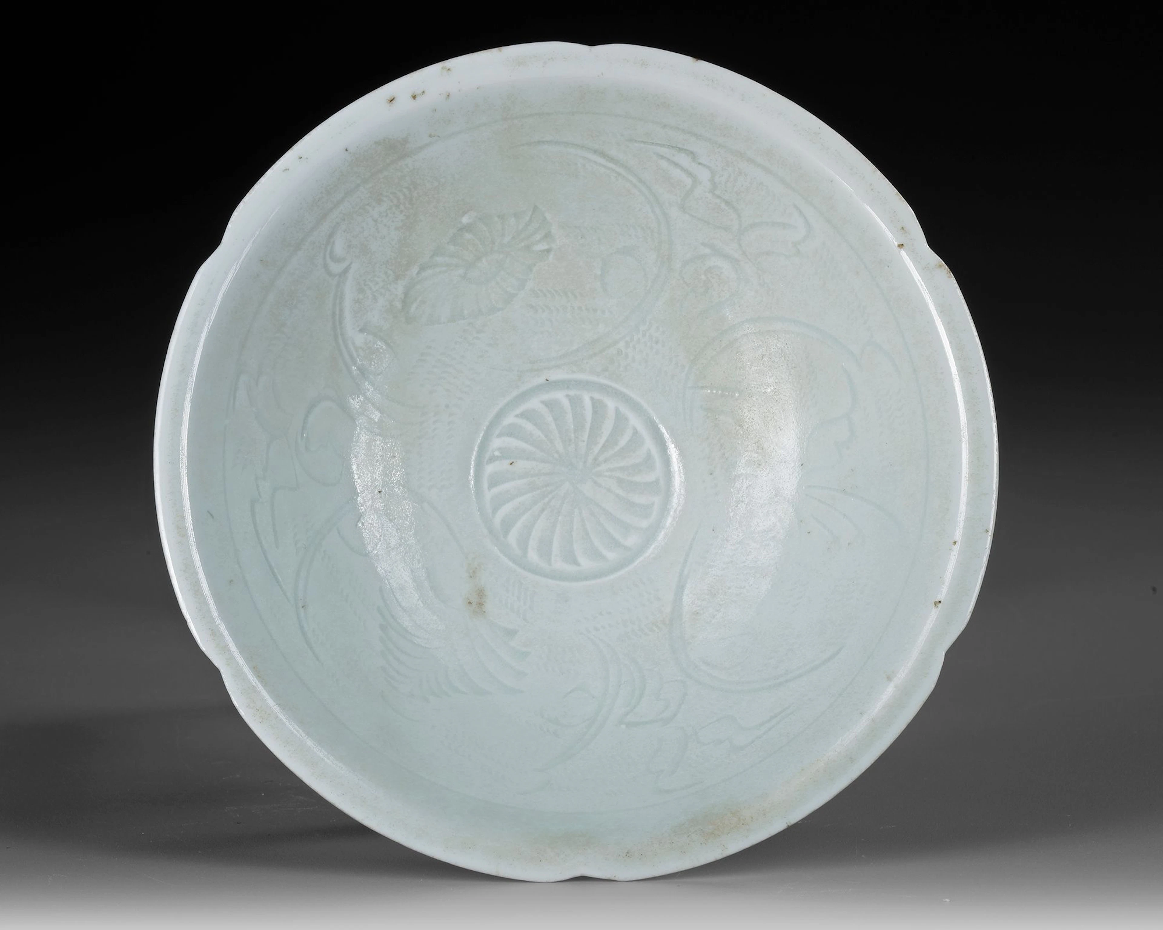 A CHINESE INCISED QINGBAI BOWL, SONG DYNASTY (960-1279)