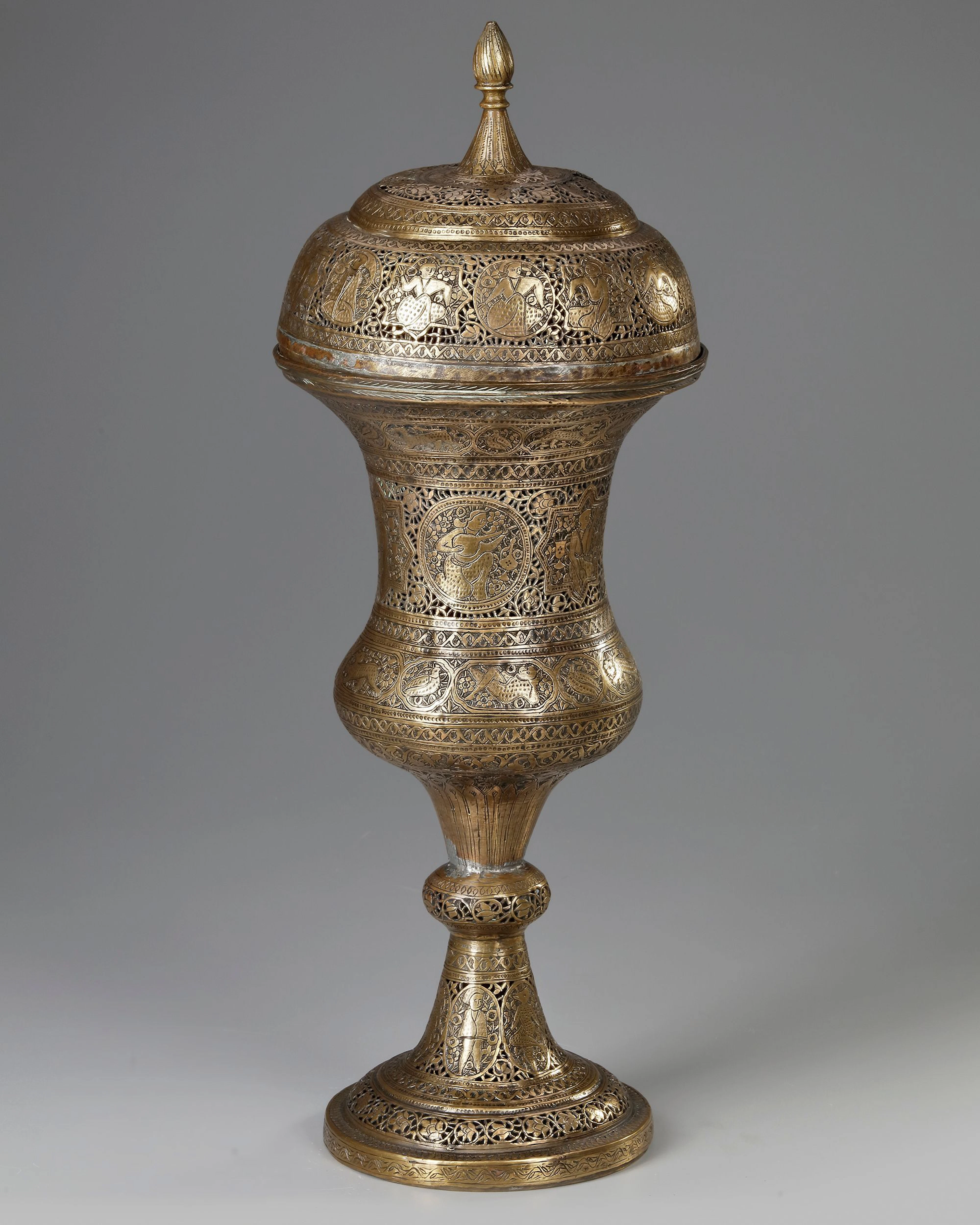 A LARGE PERSIAN BRASS INCENSE BURNER, QAJAR, 19TH CENTURY