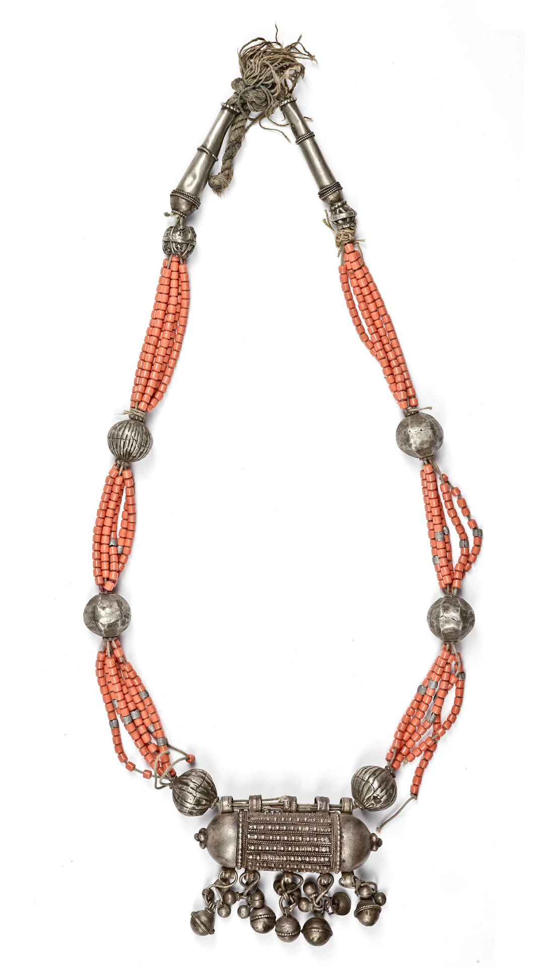A SILVER NECKLACE, YEMEN, 19TH CENTURY