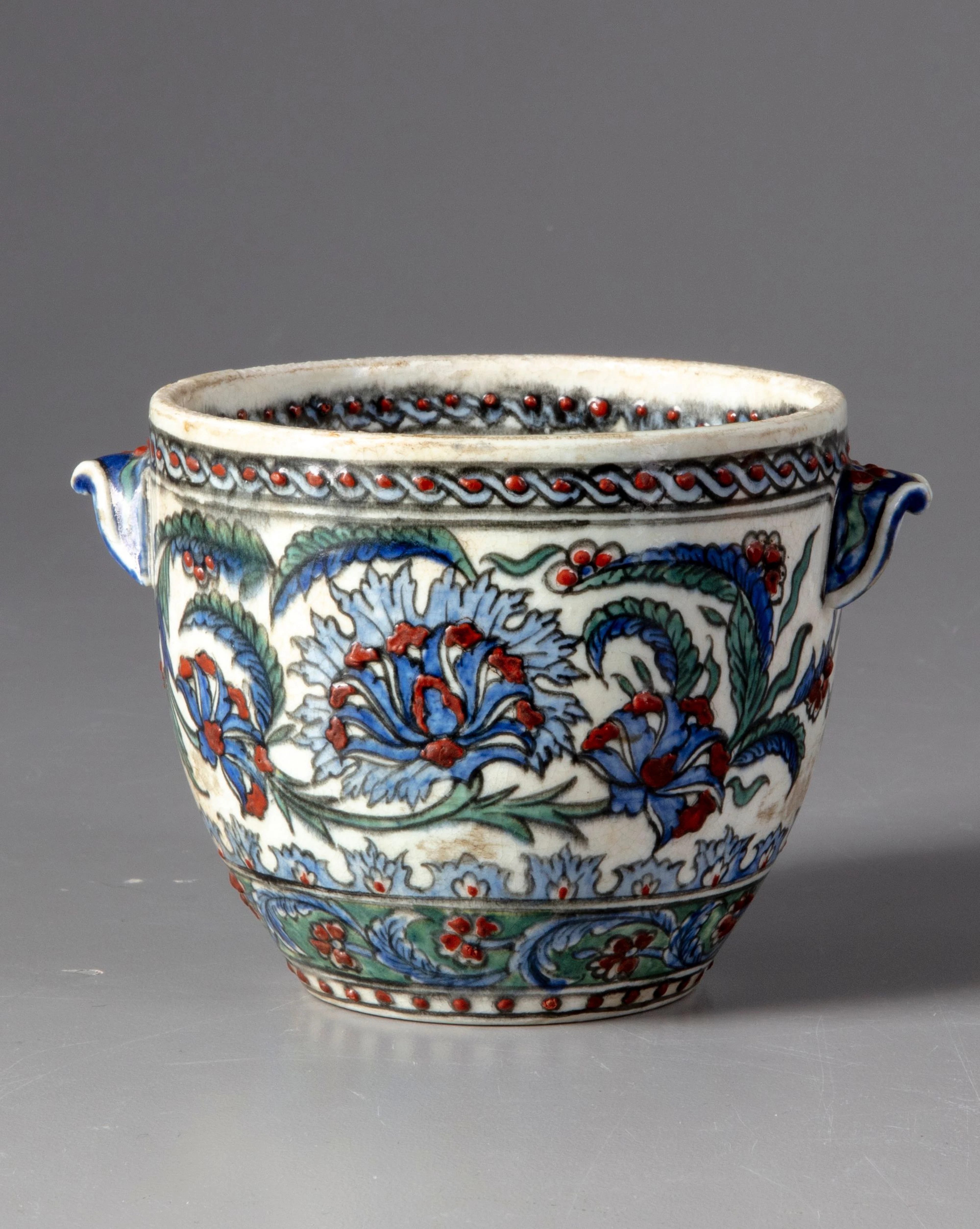 A KUTAHYA POTTERY BOWL, TURKEY-KUTAHYA, 19TH CENTURY