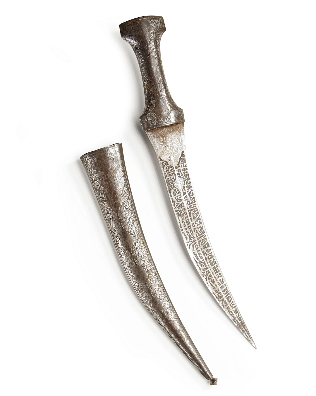 A PERSIAN DAGGER (KHANJAR) WITH CALLIGRAPHIC DECORATION, ZAND DYNASTY
