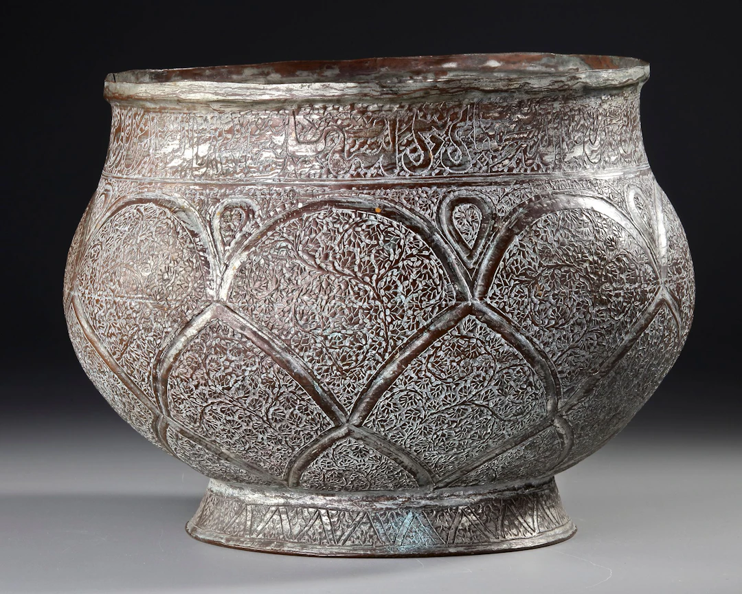 A PERSIAN TINNED COPPER BOWL, 19TH/20TH CENTURY