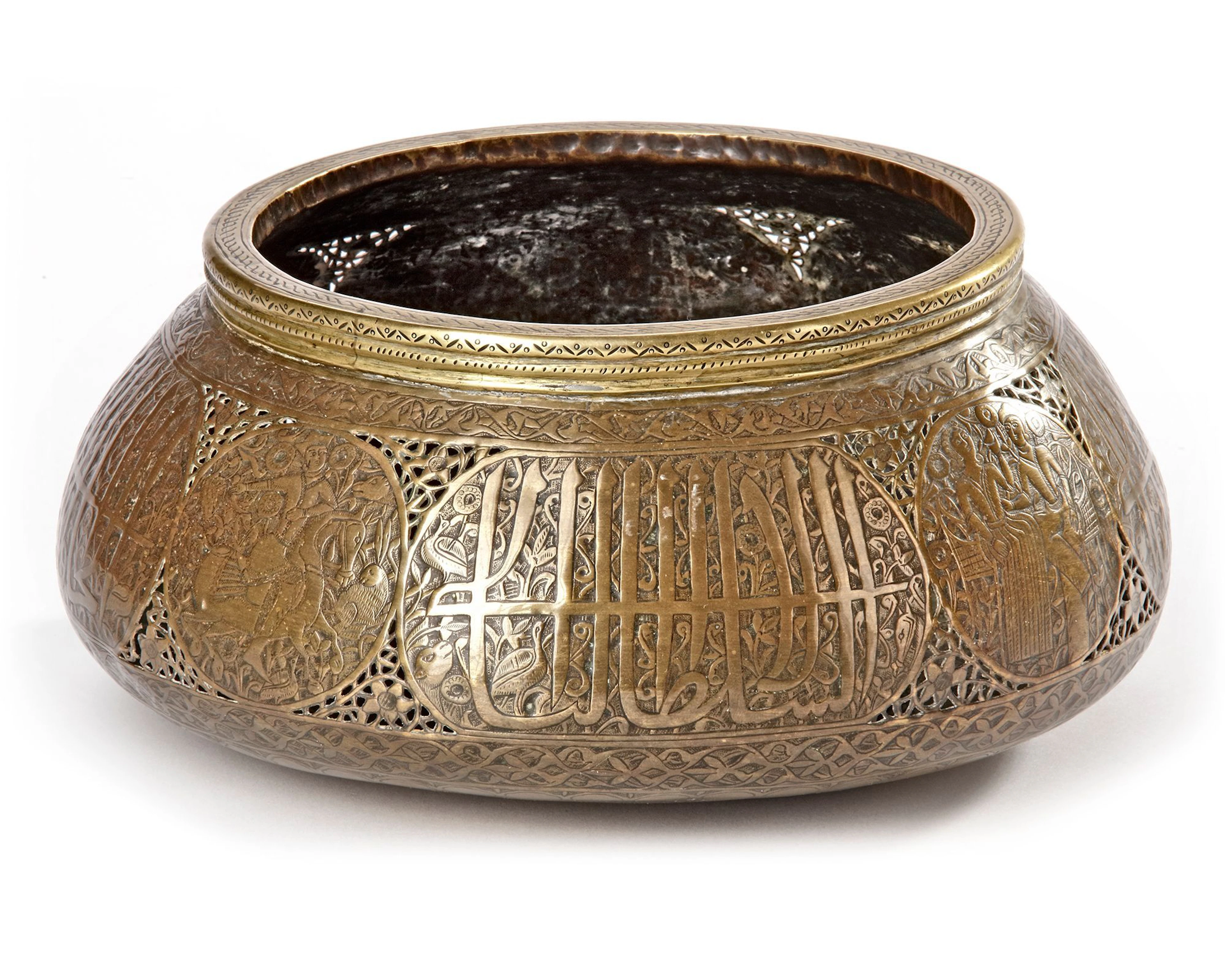 A PERSIAN BRASS BOWL, ZAND DYNASTY, 18TH CENTURY