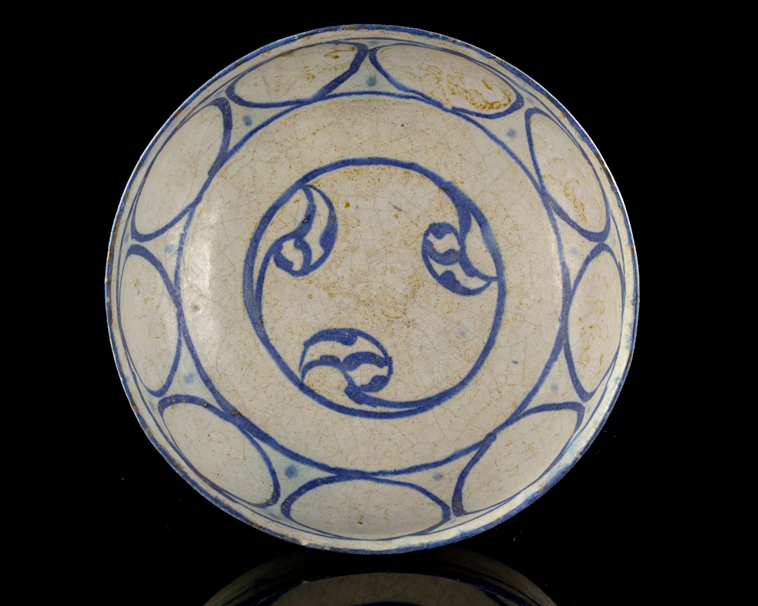 A KASHAN LUSTRE POTTERY BOWL, PERSIA, 12TH CENTURY