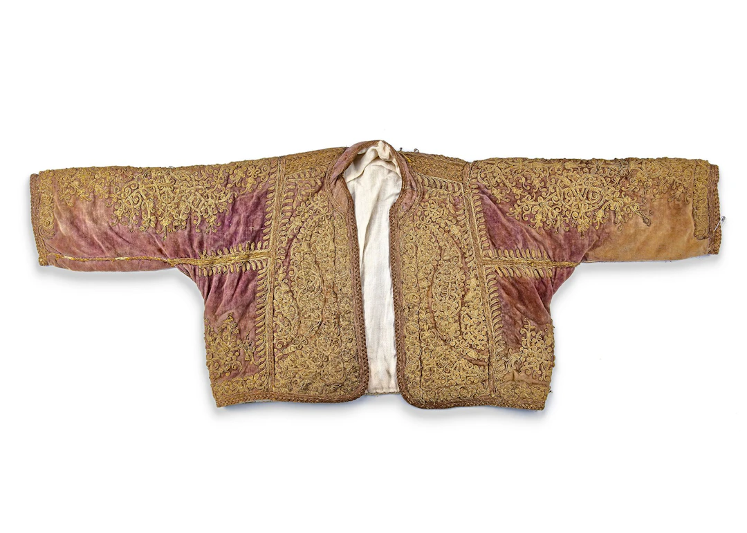 A FINE EMBROIDERED OTTOMAN METALLIC THREAD JACKET, TURKEY 18TH-19TH CENTURY