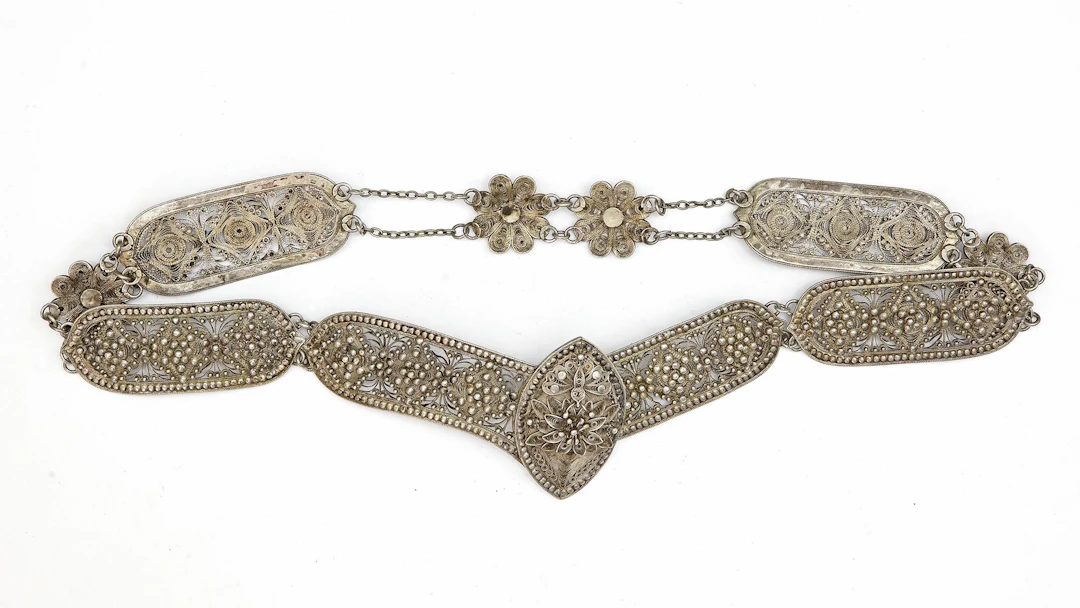AN OTTOMAN SILVER BELT, 19TH CENTURY