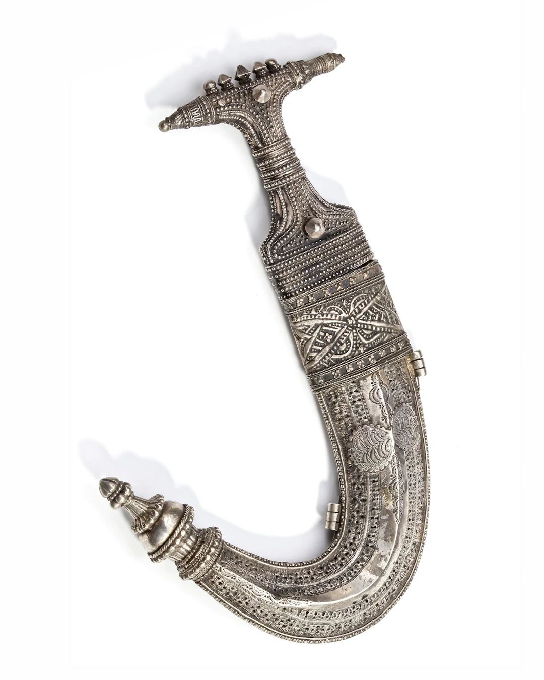A SILVER YEMENI DAGGER, EARLY 20TH CENTURY