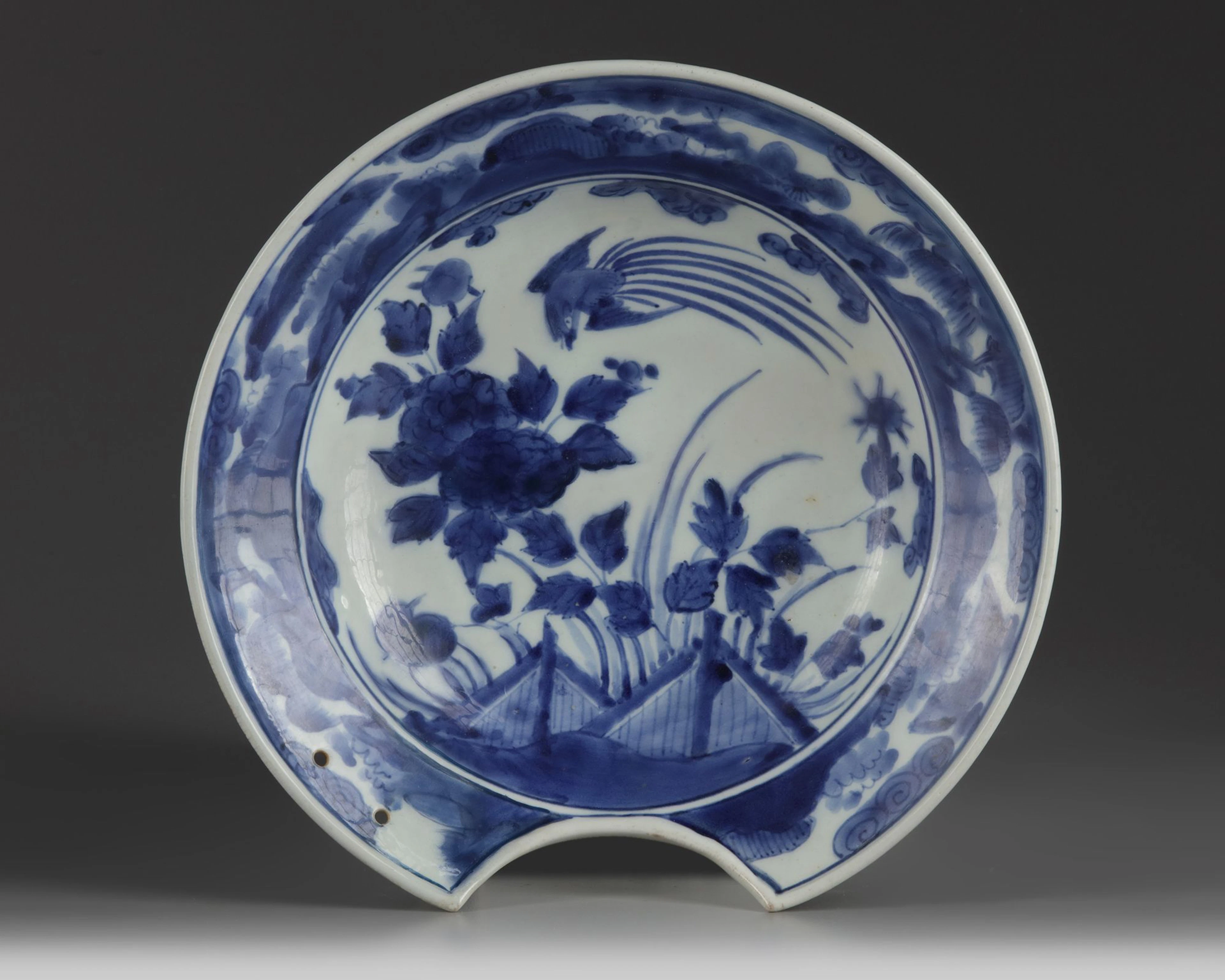 A JAPANESE ARITA SHAVING BOWL, 18TH CENTURY