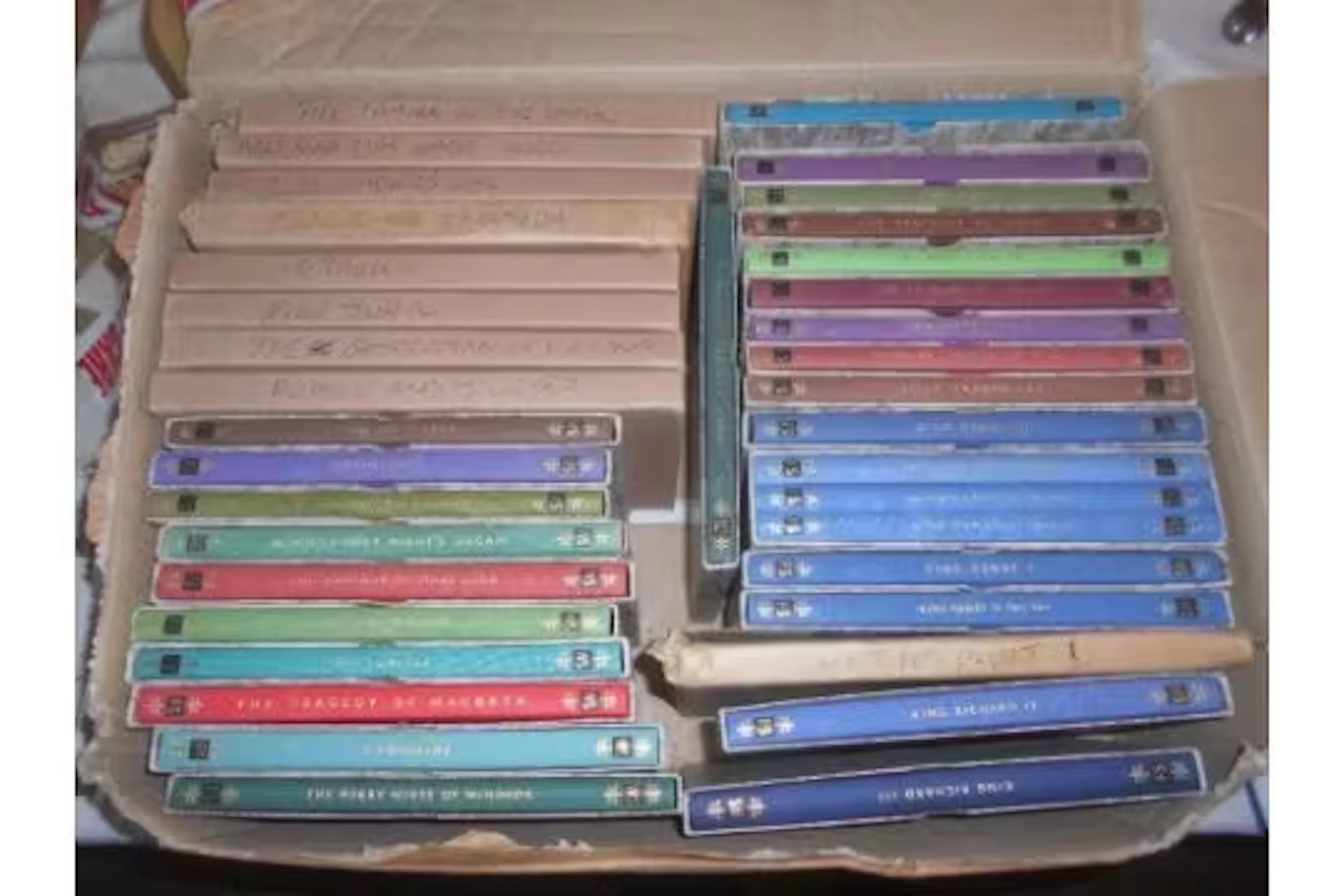 FOLIO SOCIETY The 'Rainbow' Shakespeare 37 vols. all in s/cases, some