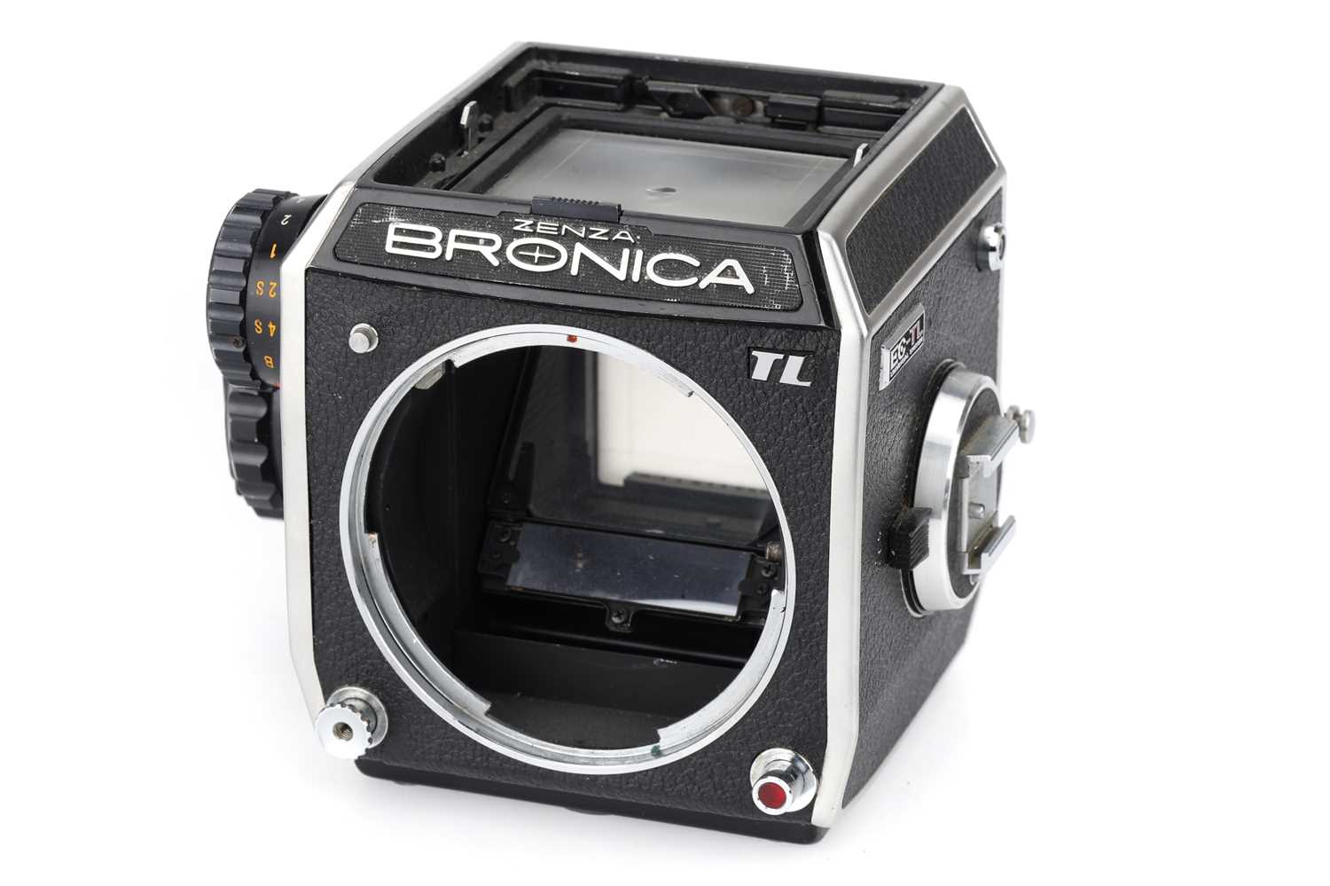 Auction price result for zenza bronica | Barnebys auction results.