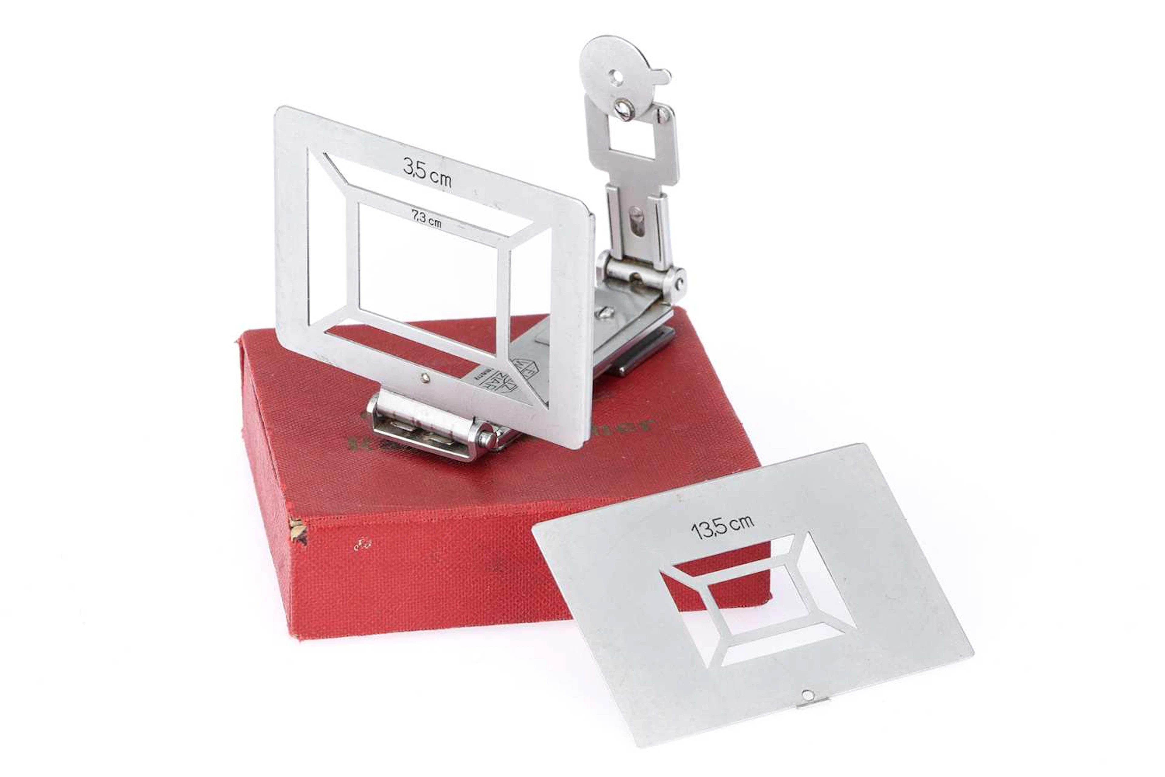 A Leitz ROSOL Sports Finder