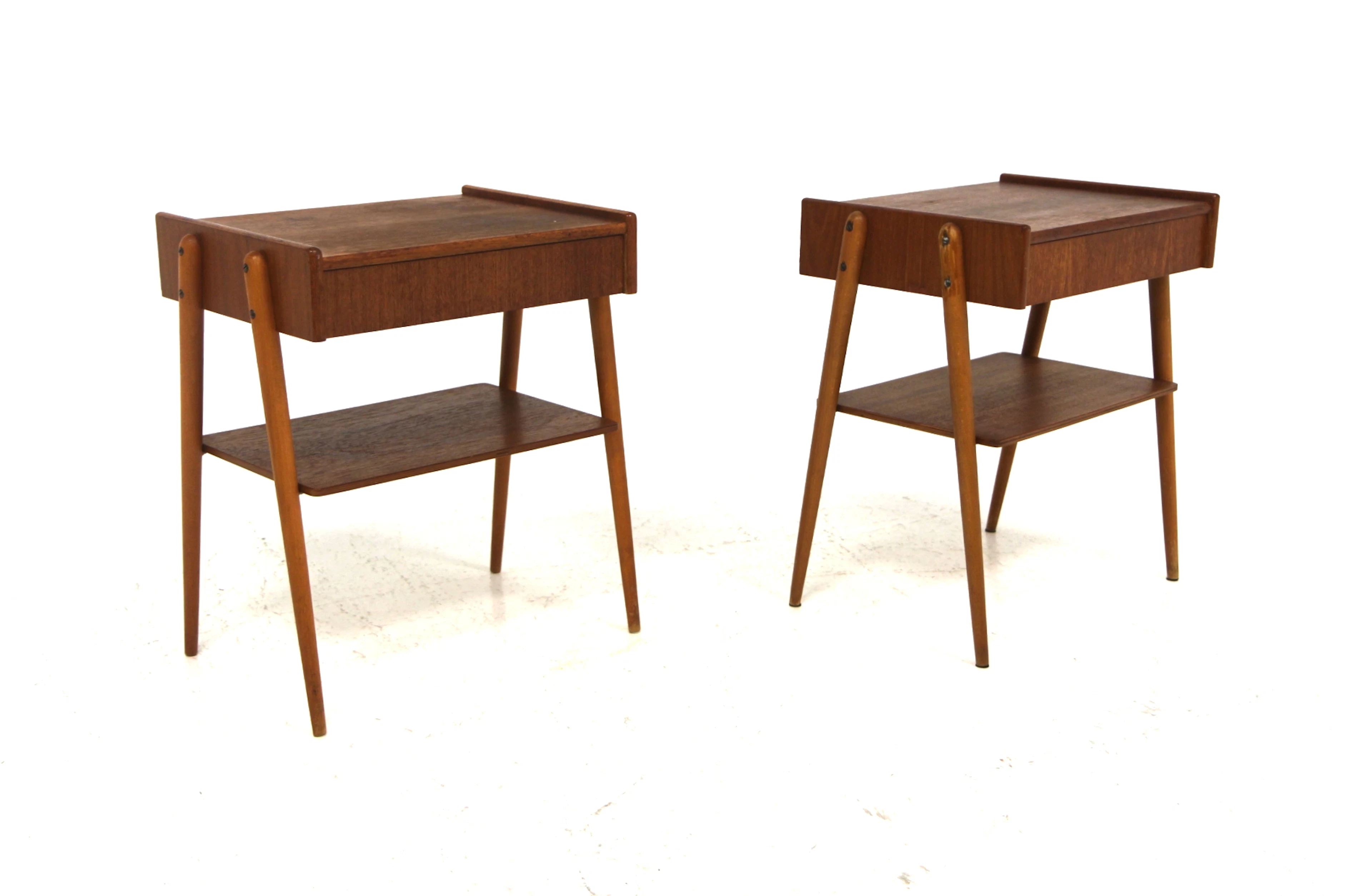 2Pcs Bedside tables AB Carlströms & Co Möbelfabrik Year: 1960s Origin:
