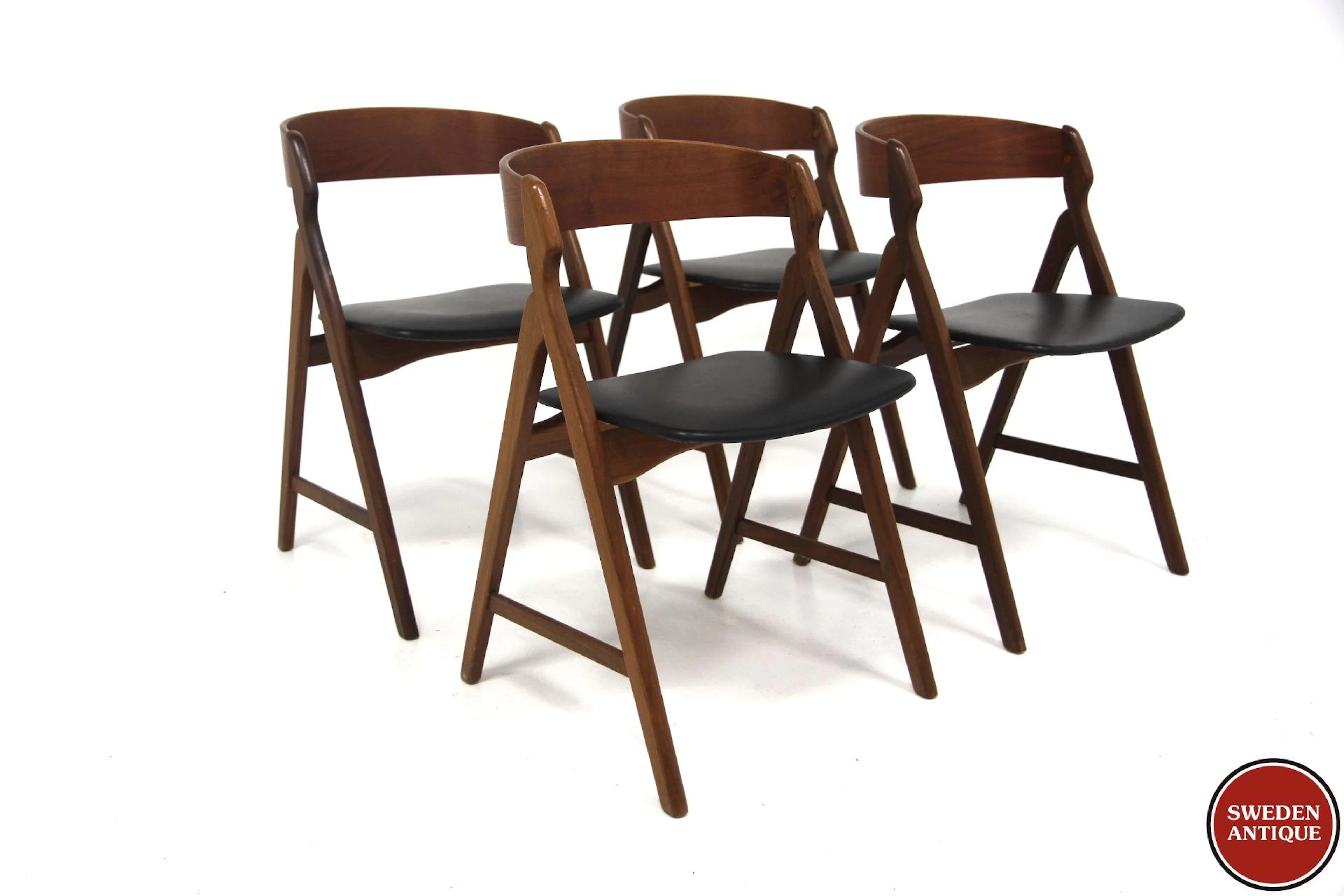 4Pcs Chairs Model 71 Henning Kjaernulf for Boltinge Stolefabrik Year:
