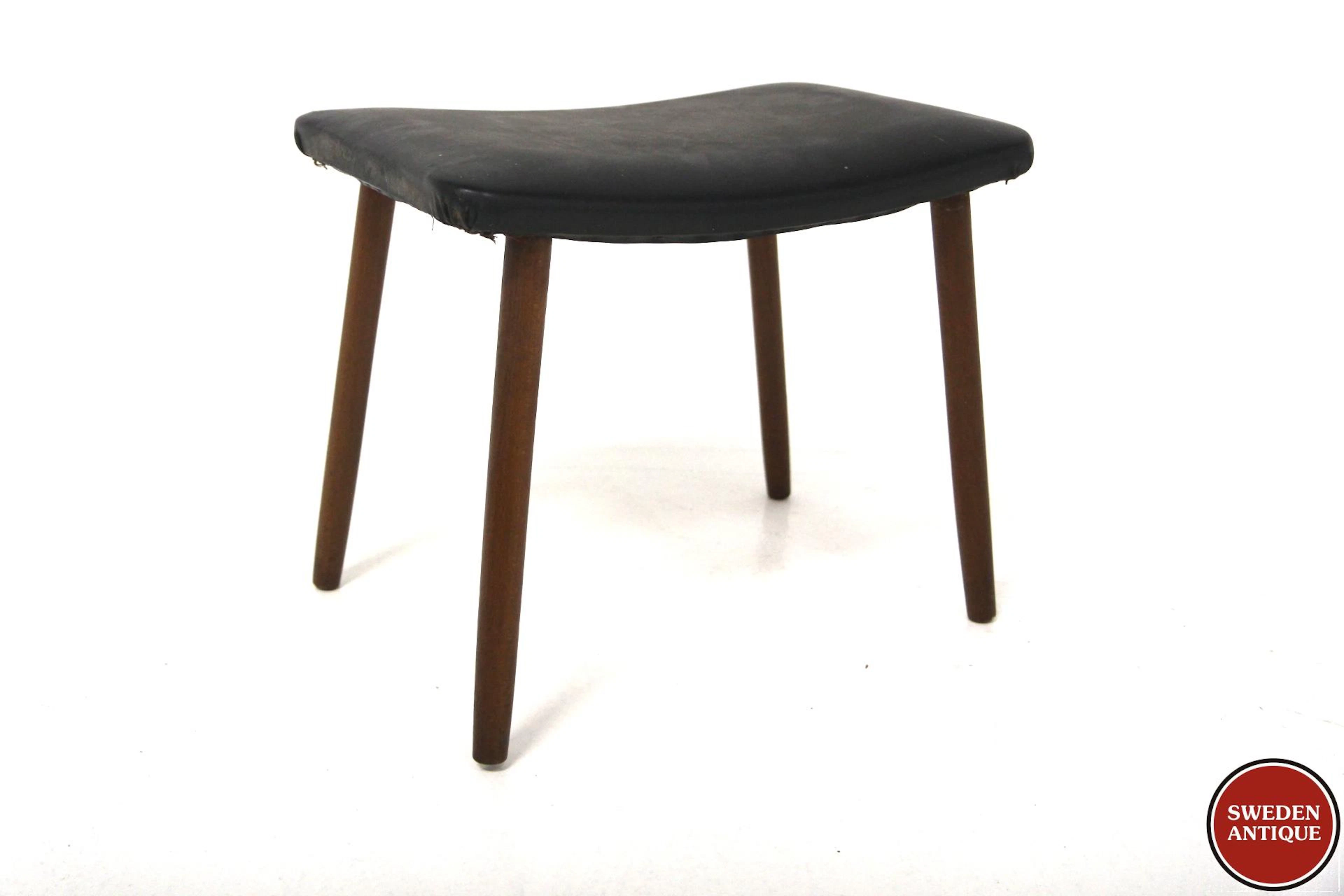 Stool Year: 1950s Origin: Swe. Material: Beech Vinyl W: 47cm D: 33cm H: 39cm