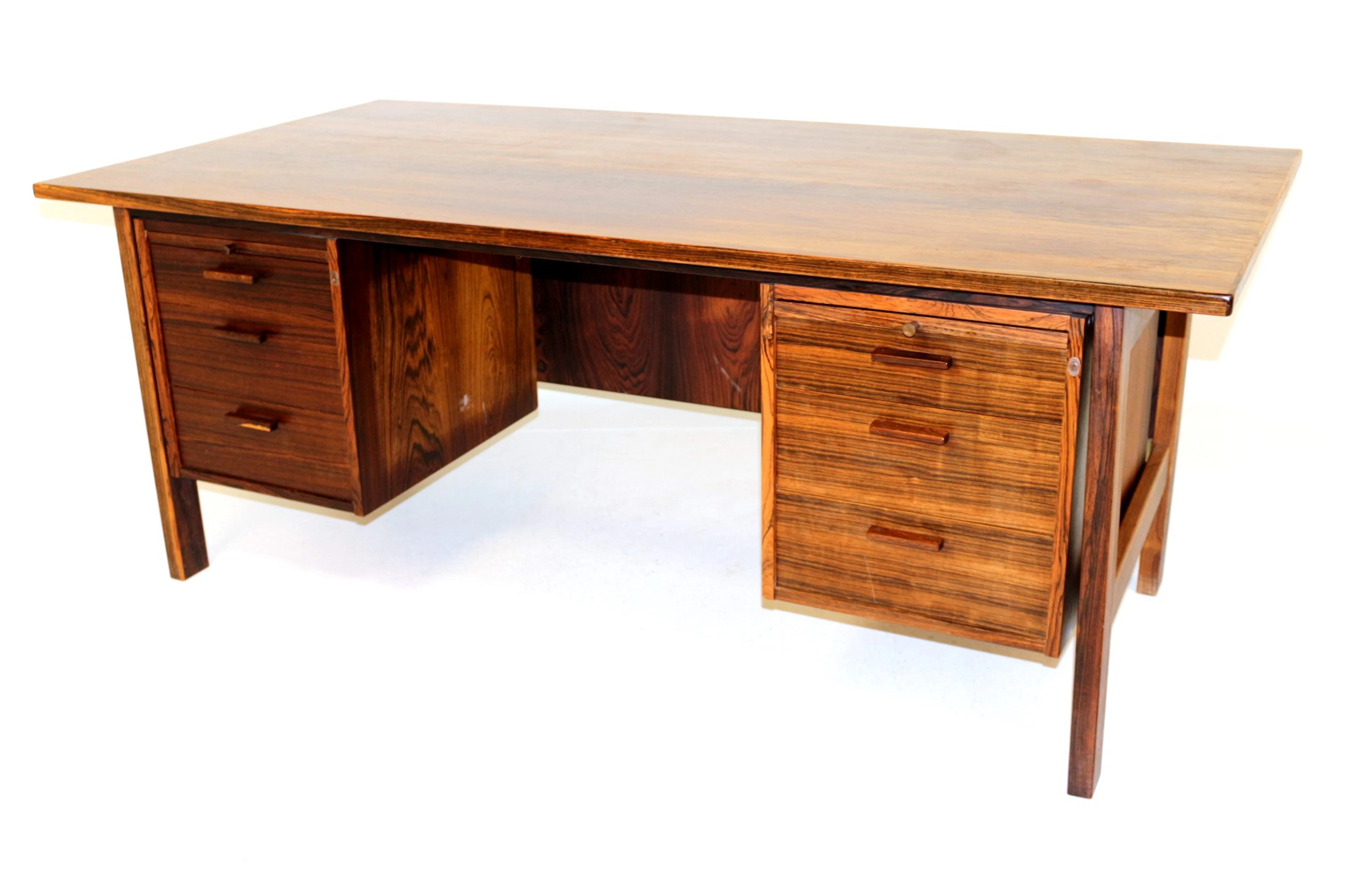 Writing Desk Year: 1960s Origin: Den. Material: Rosewood W: 185cm