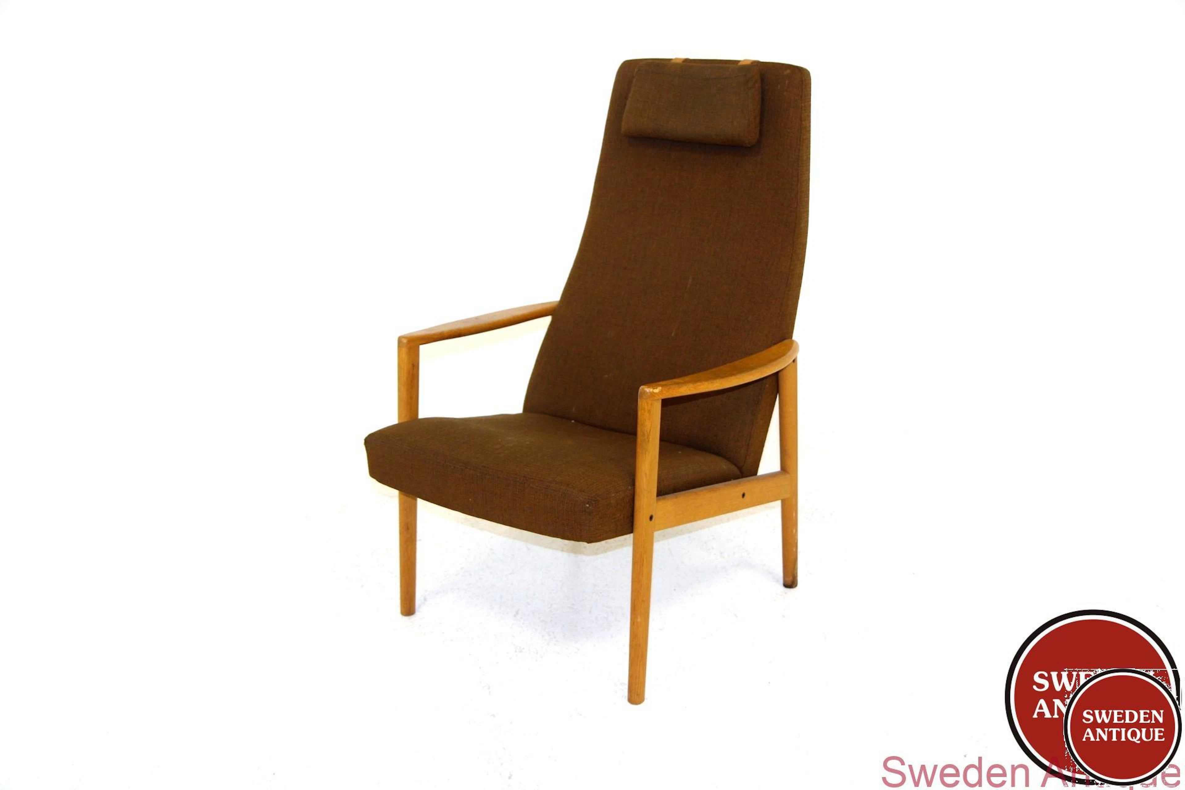 High back Lounge chair