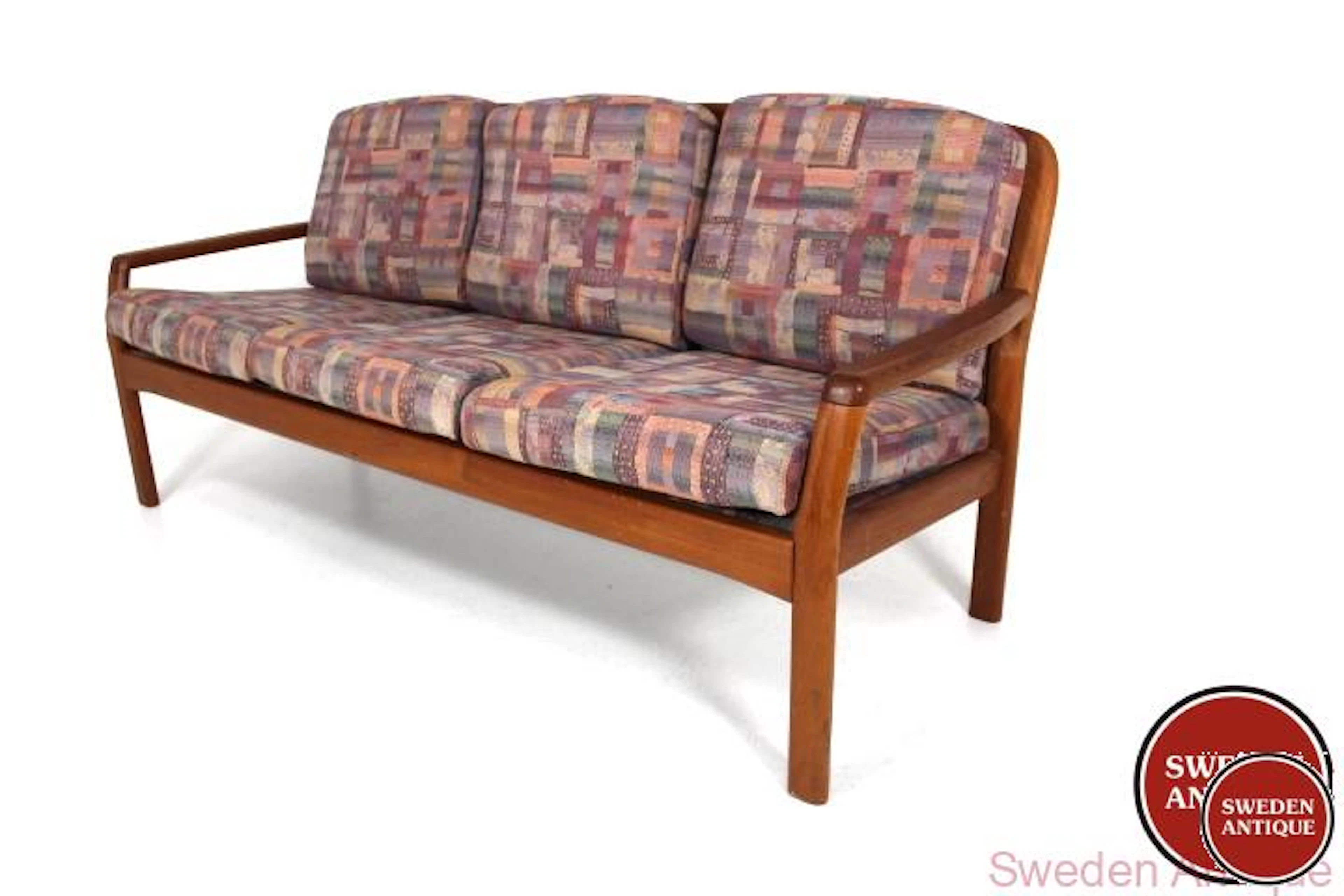 3-seat sofa Dyrlund Year: 1970s Origin: Den. Material: Teak W: 180cm