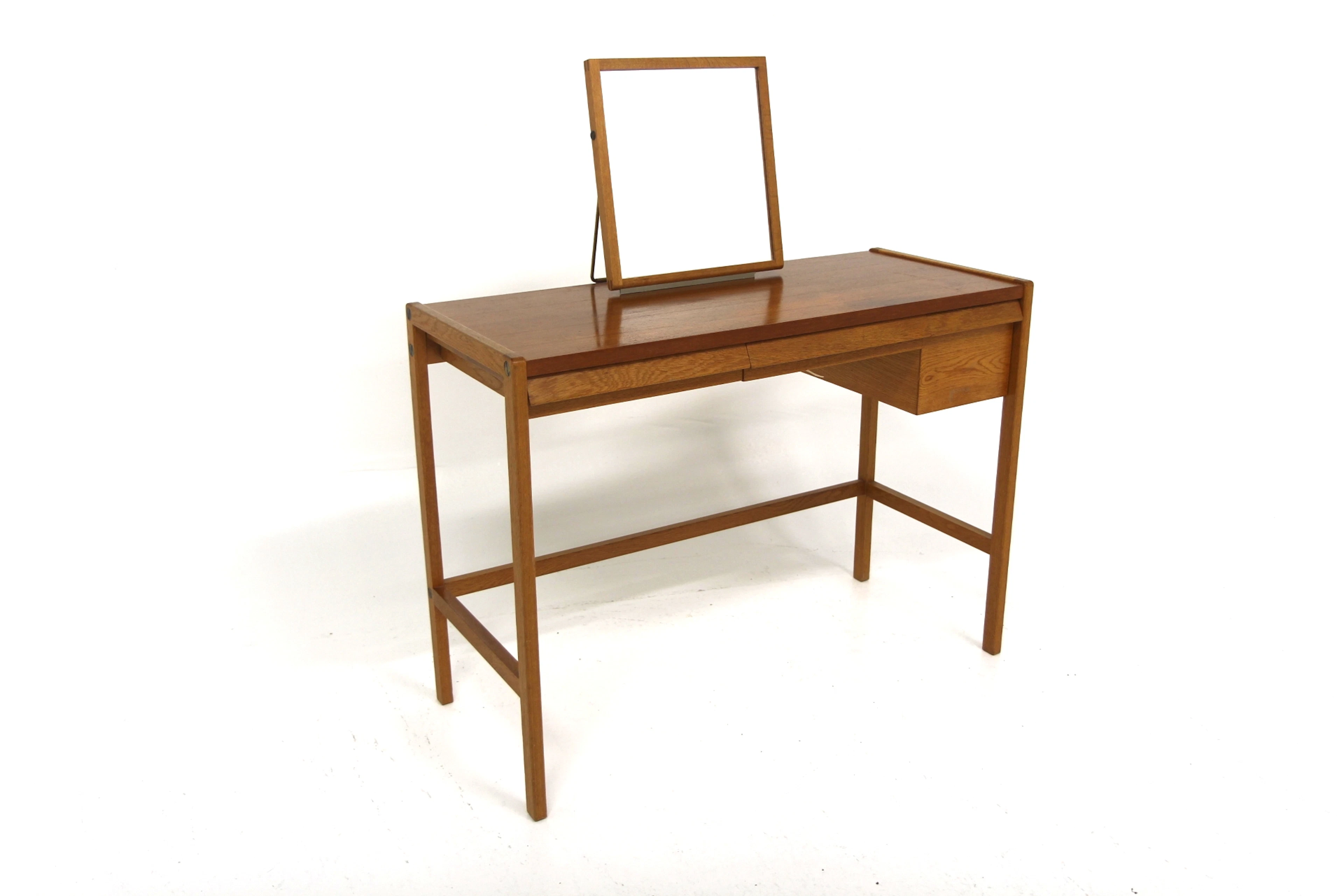 Dressing table / Vanity Librett 2-140 Bertil Fridhagen for Bodafors