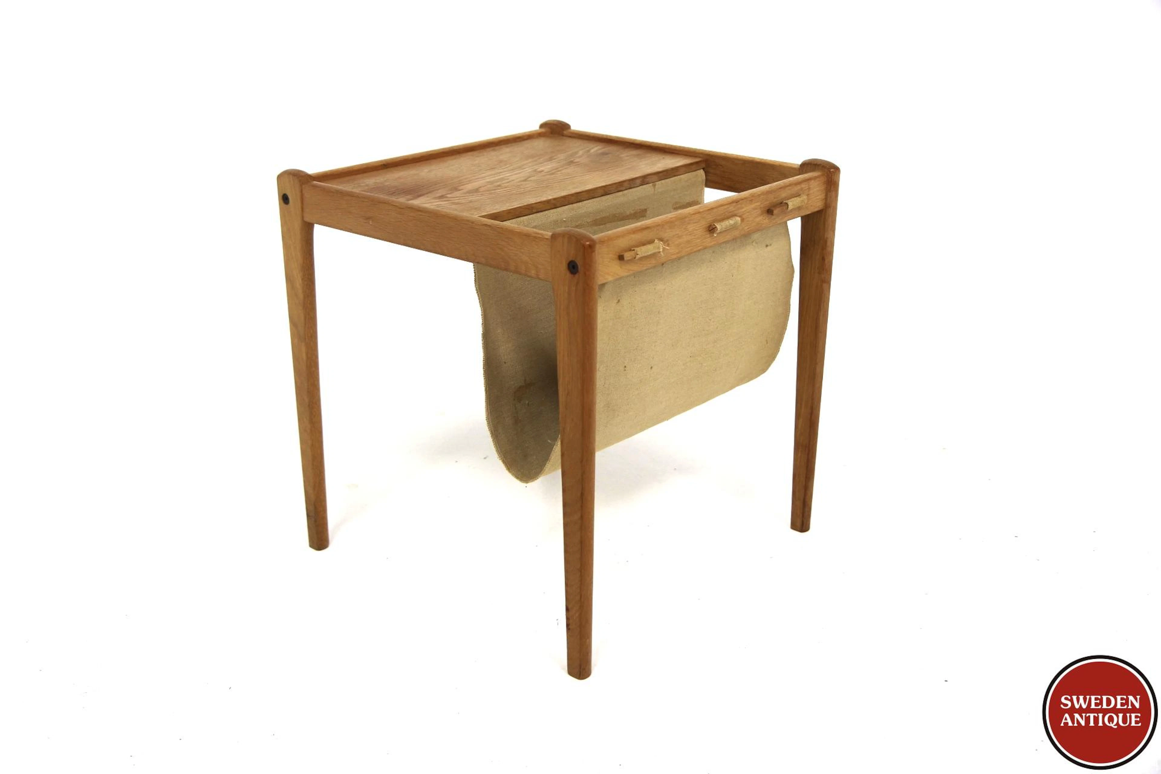 Magazin stand S.P Jensen for BRDR Furbo Year: 1960s Origin: Den. Material: