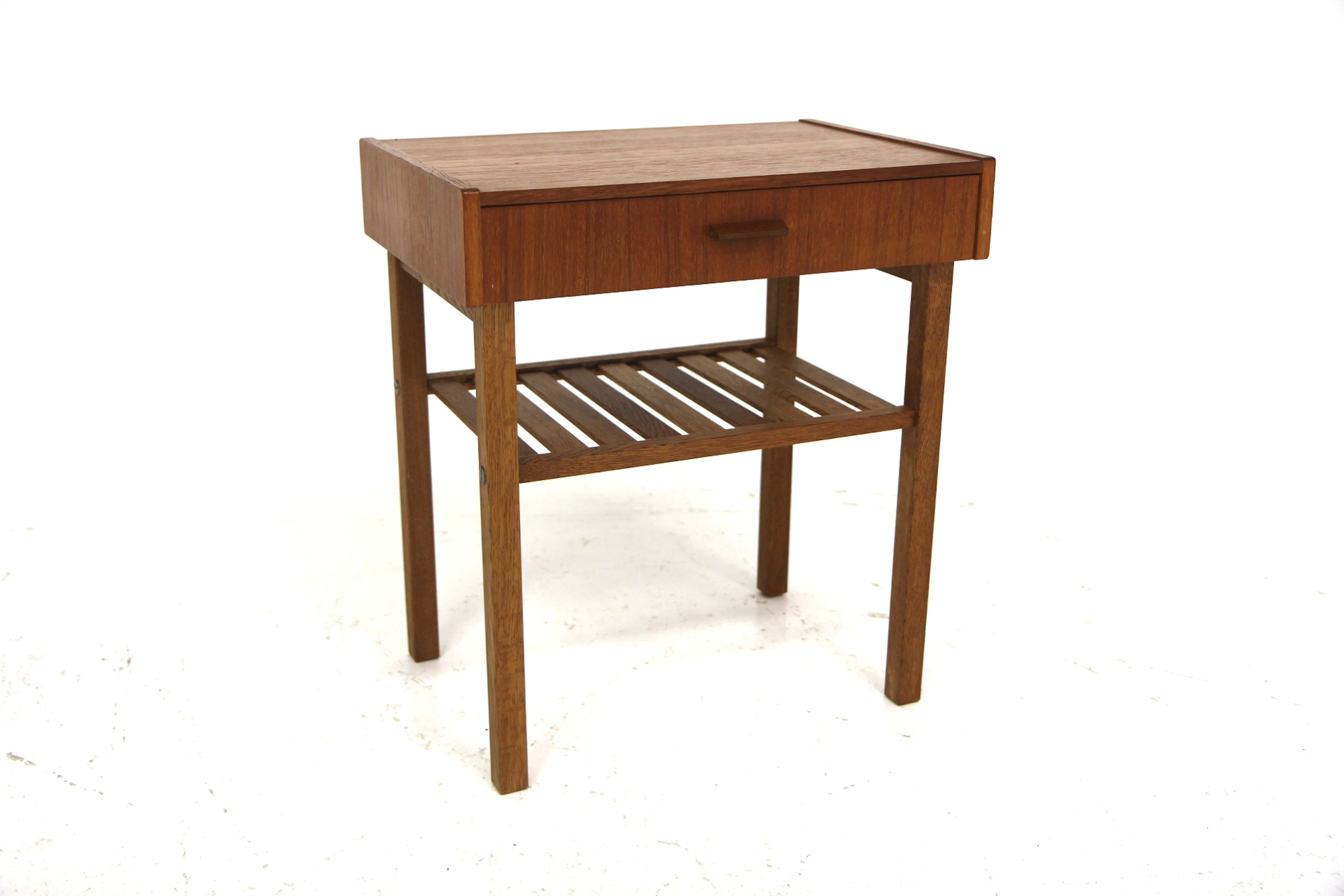 Bedside table Year: 1960s Origin: Swe. Material: Teak Oak W: 46cm