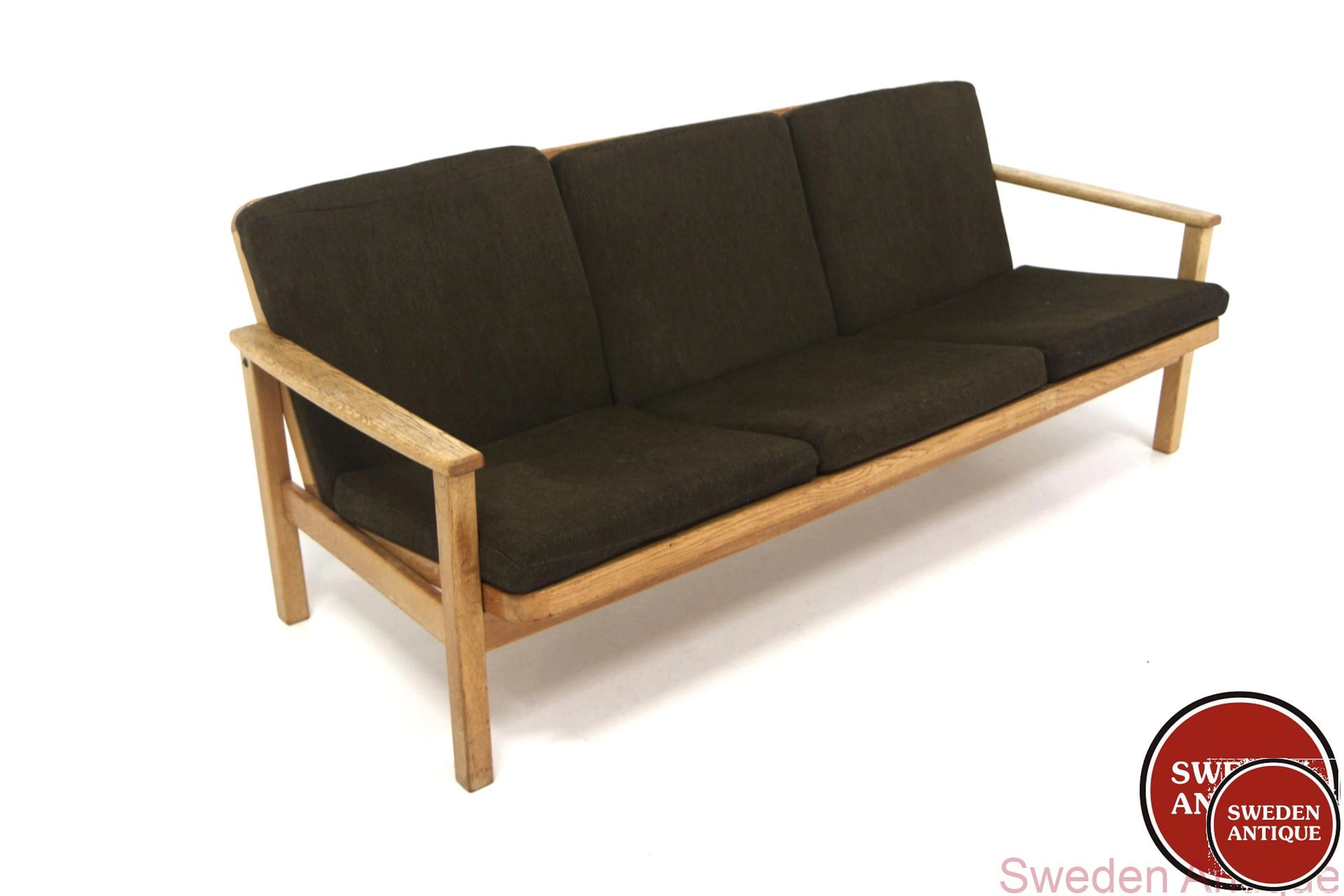 3-seat sofa Year: 1960s Origin: Swe. Material: Oak W: 175cm D: 74cm