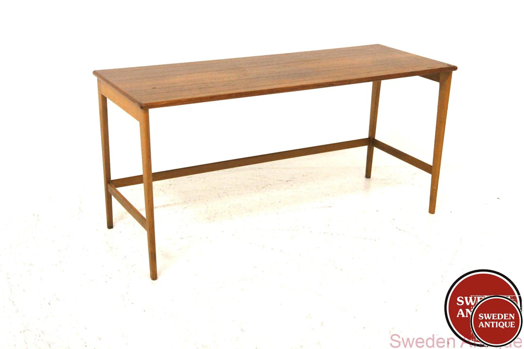 Bench Year: 1960s Origin: Swe. Material: Teakl Oak W: 96cm D: 37cm H: 46cm