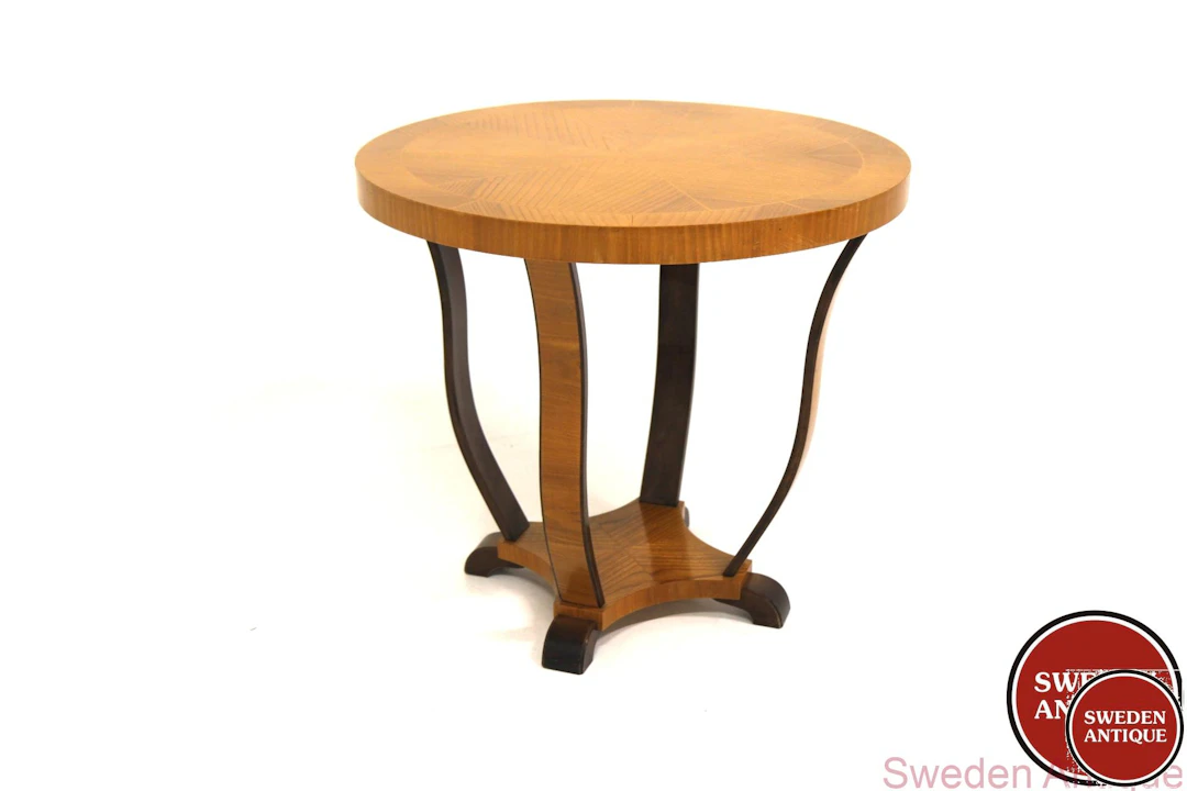 Coffee table Swedish Modern Year: 1930s Origin: Swe. Material: Elm