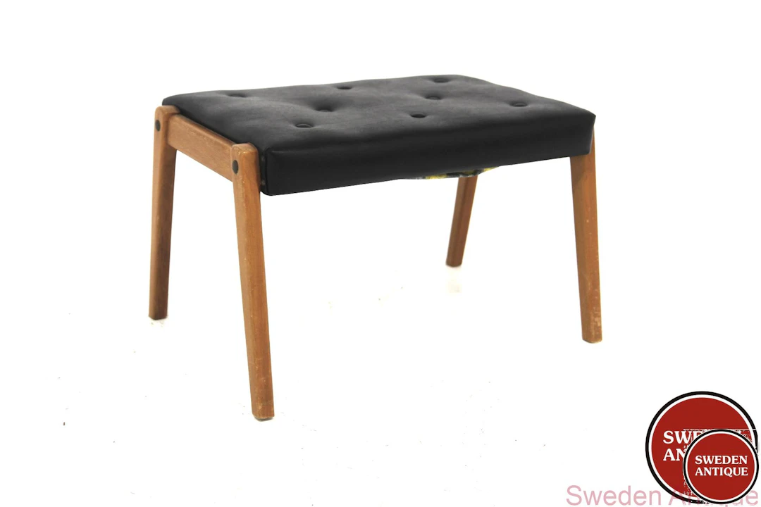 Stool Year: 1950s Origin: Swe. Material: Beech W: 55cm D: 35cm H: 33cm