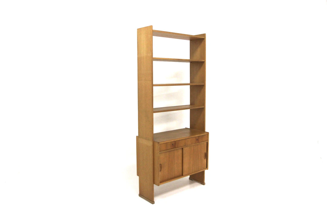 Bookshelf Year: 1960s Origin: Swe. Material: Oak W: 84cm D: 41cm H: 190cm