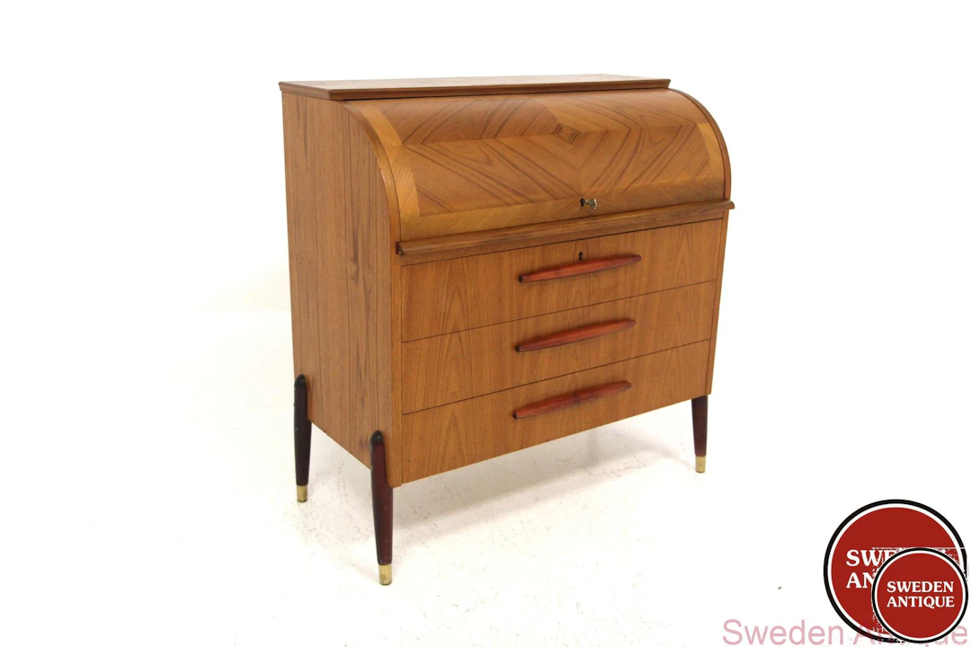 Secretary Bröderna Gustafssons Träindustri, Markaryd Year: 1950s Origin: