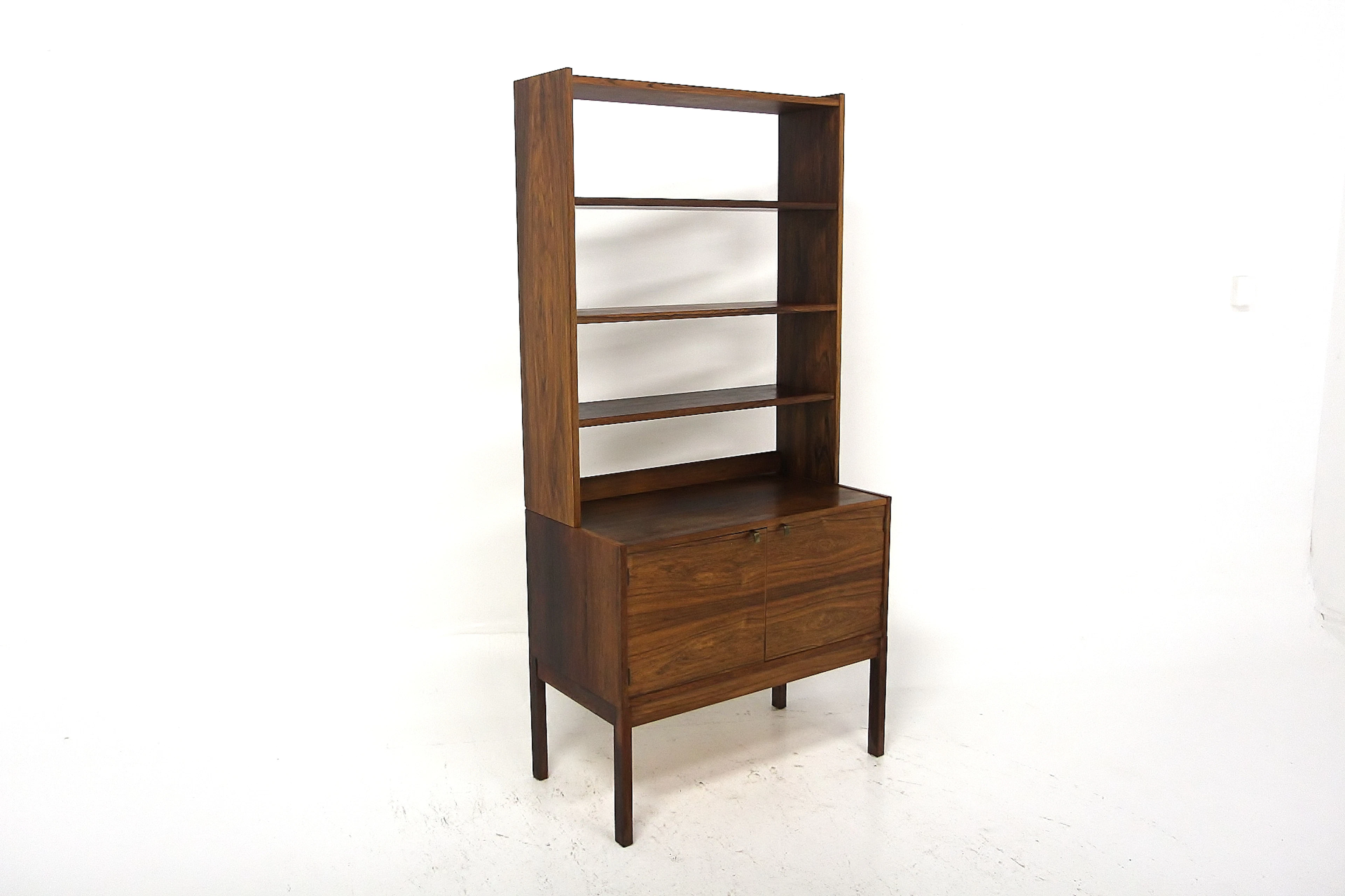 Bookshelf Year: 1960s Origin: Swe. Material: Rosewood W: 85cm D: 47cm H: 179cm